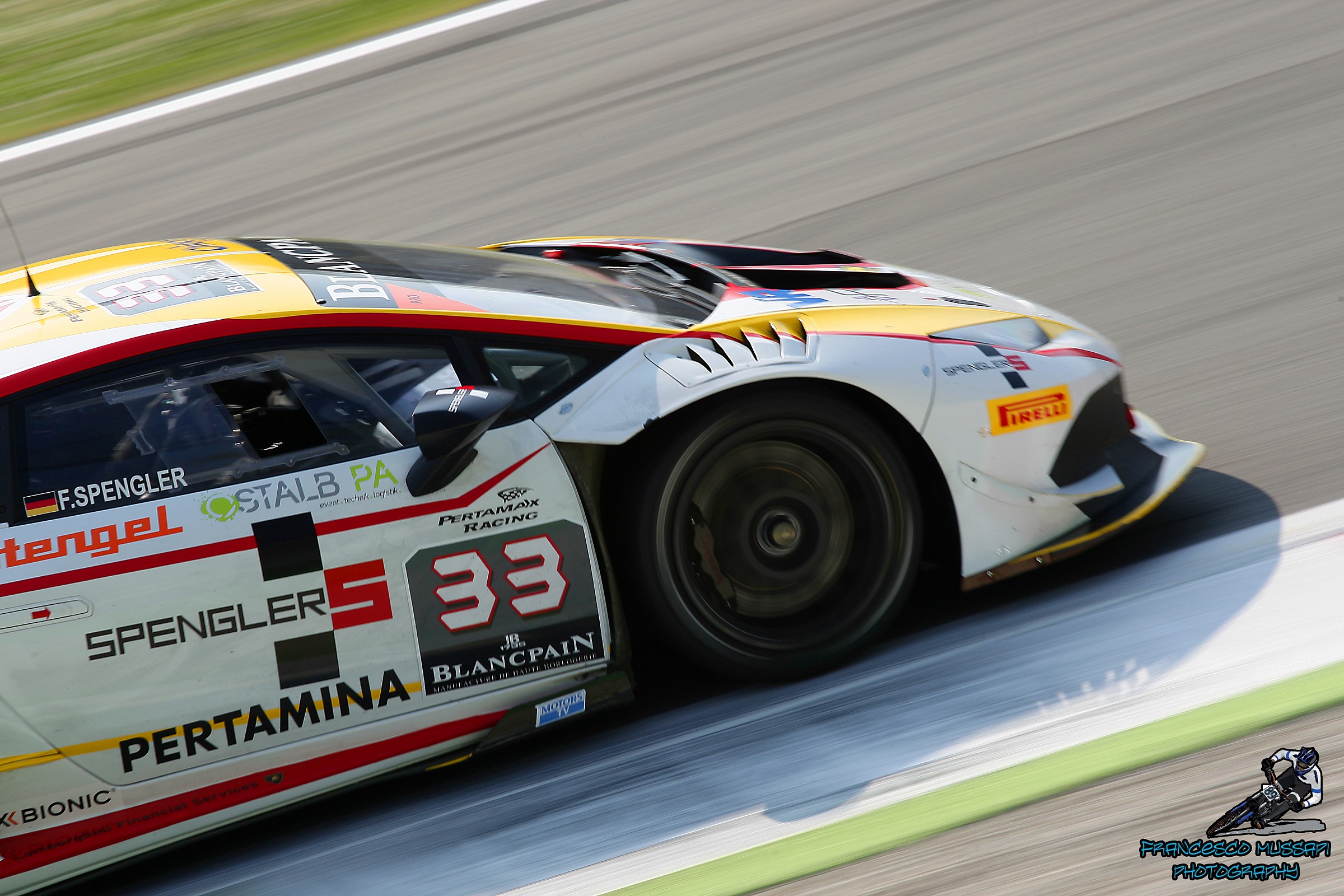 Lamborghini Hurican Blaucpain GT series