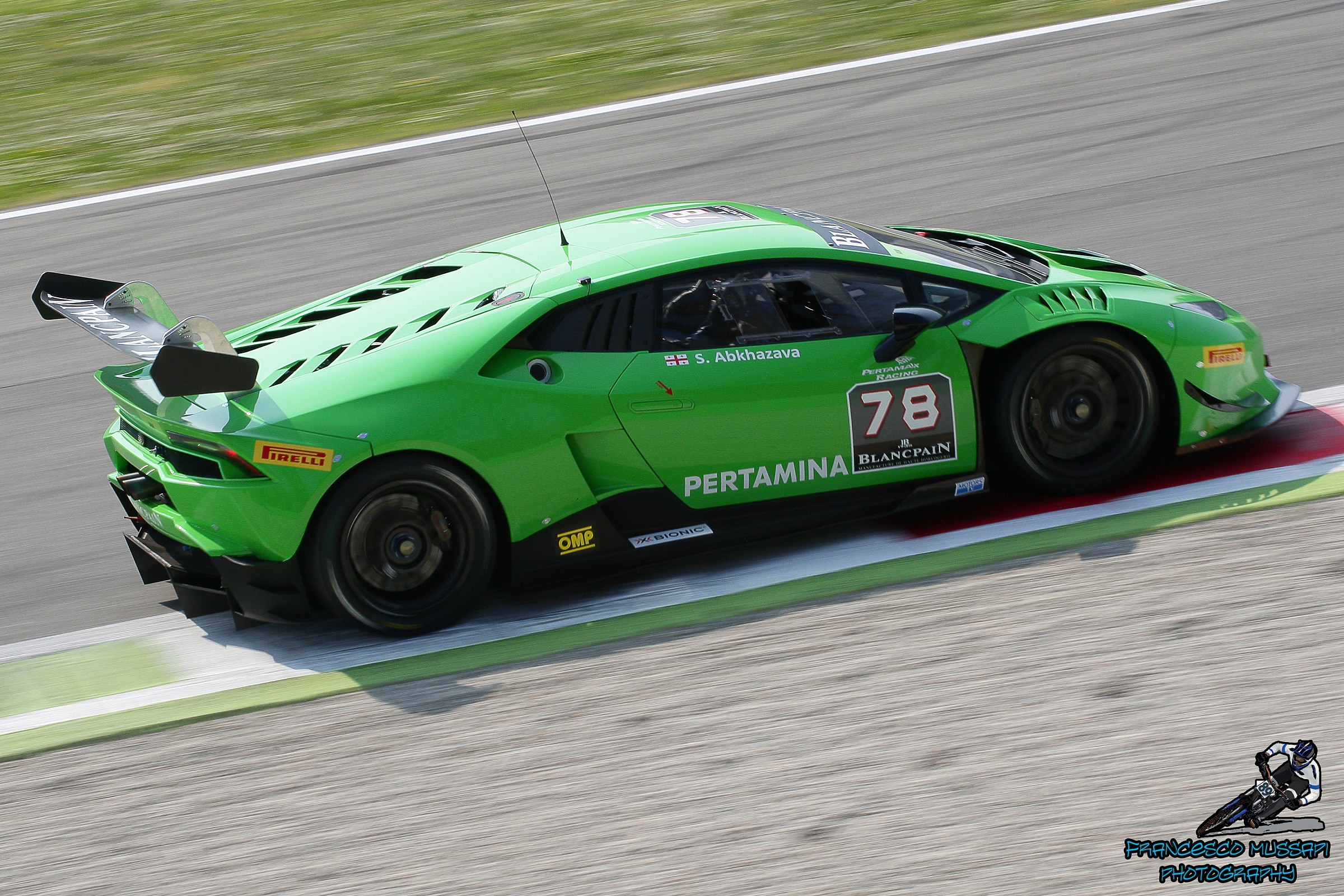 Lamborghini Hurican Blaucpain GT series