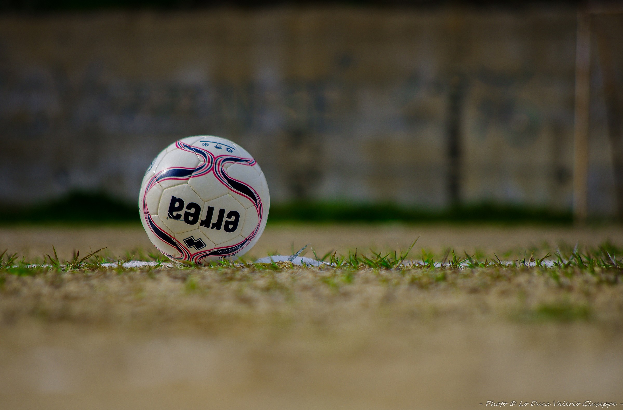 1-0 ball in the center