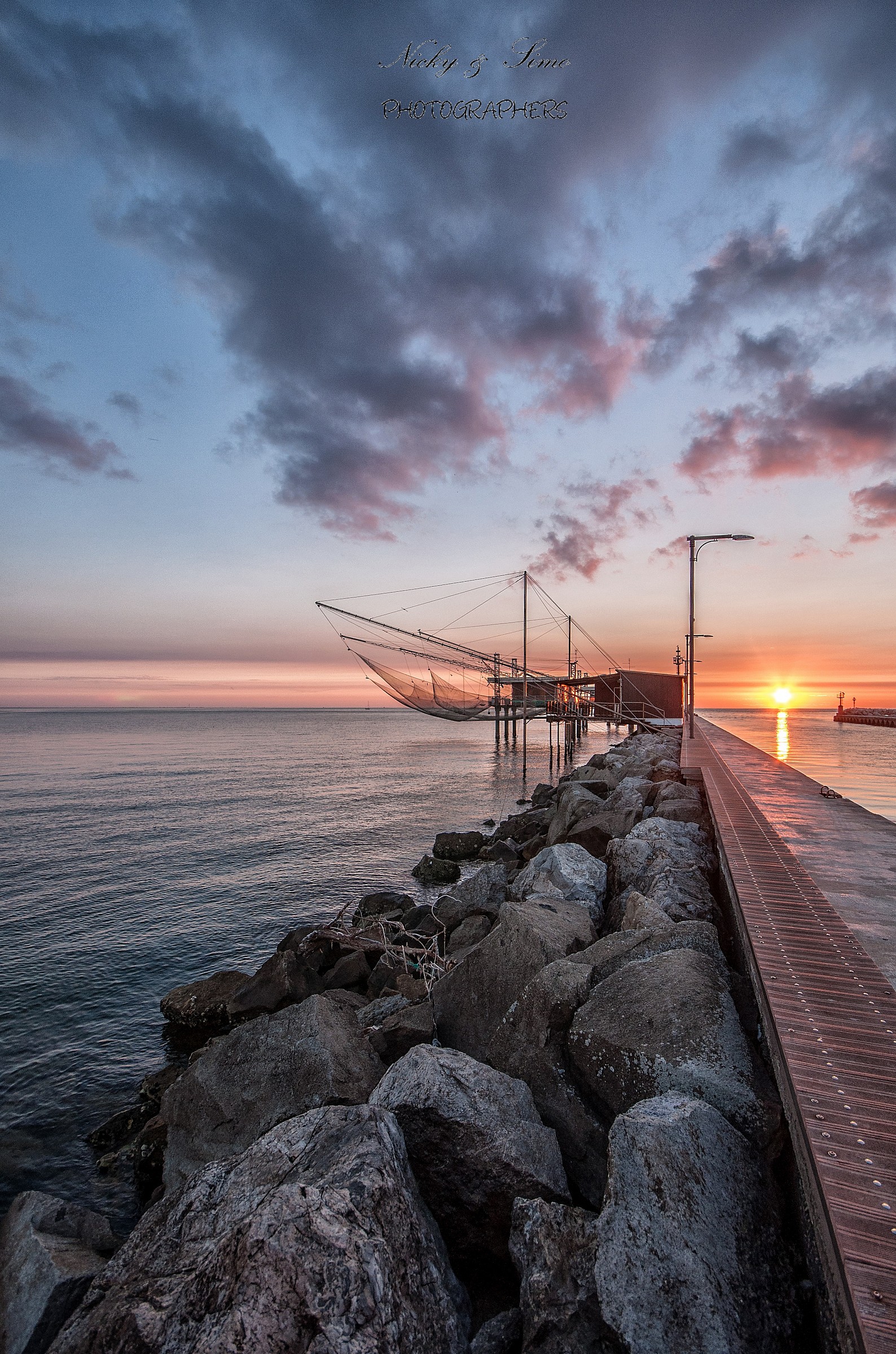 Alba al porto canale