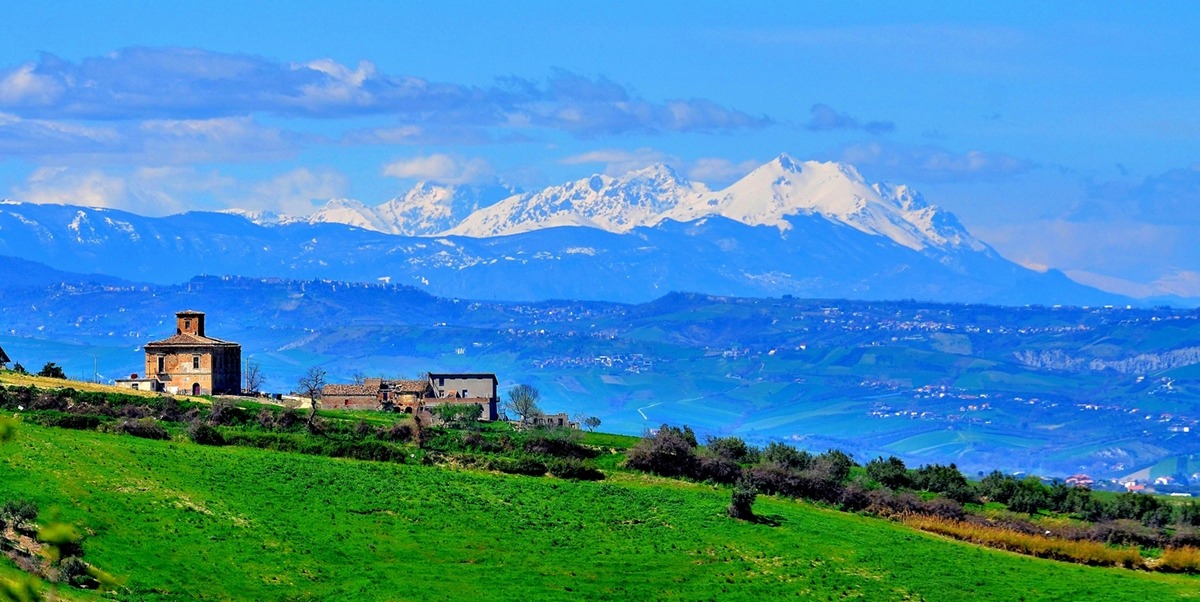 Val di Sangro with Gran Sasso