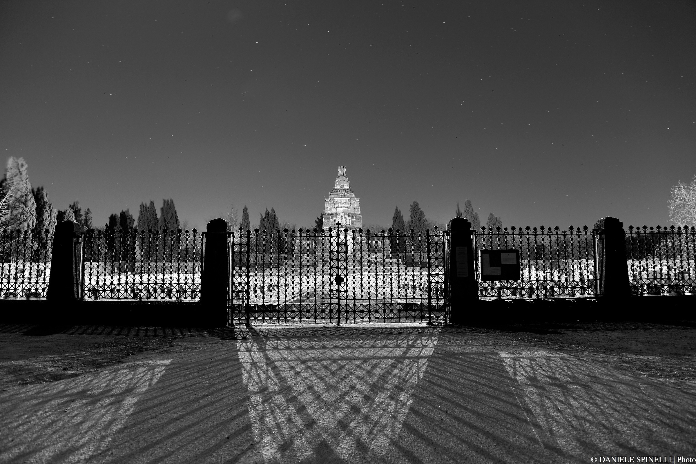 Village Cemetery Crespi D 'Adda