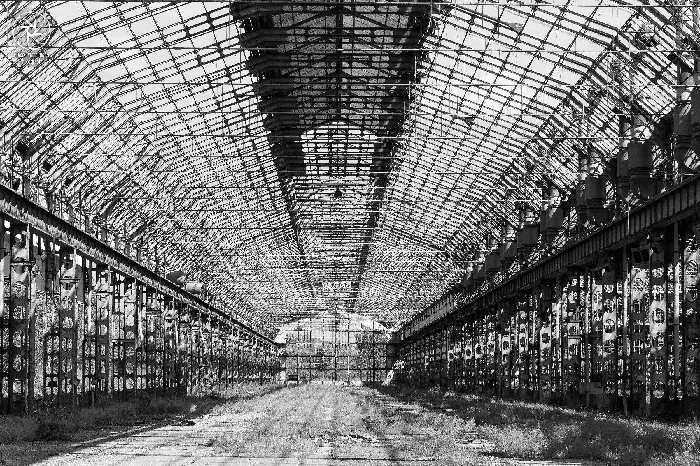 Among the abandoned warehouses Lambrate 2