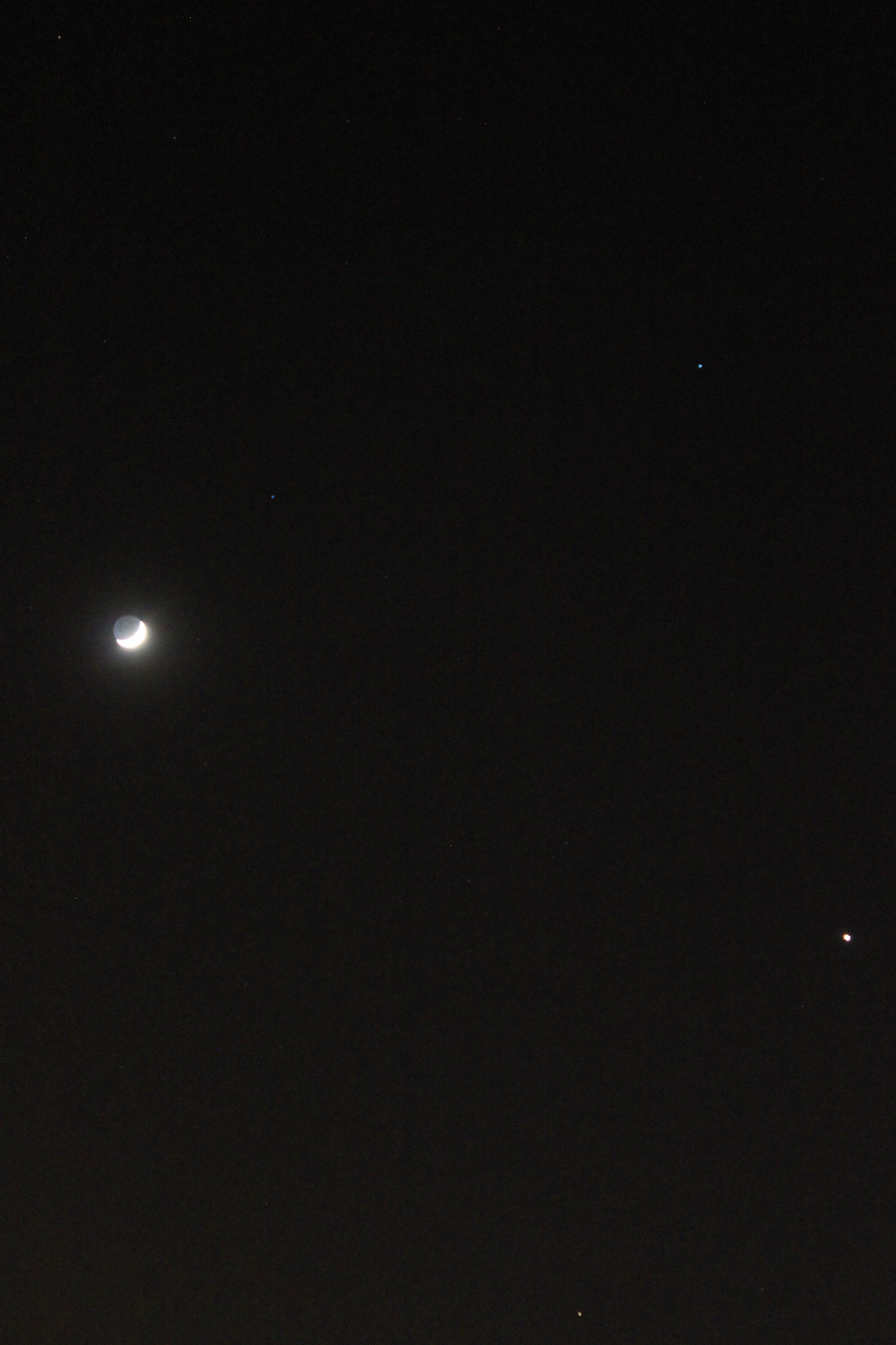 Cielo stellato e Luna nascente a Ferrara