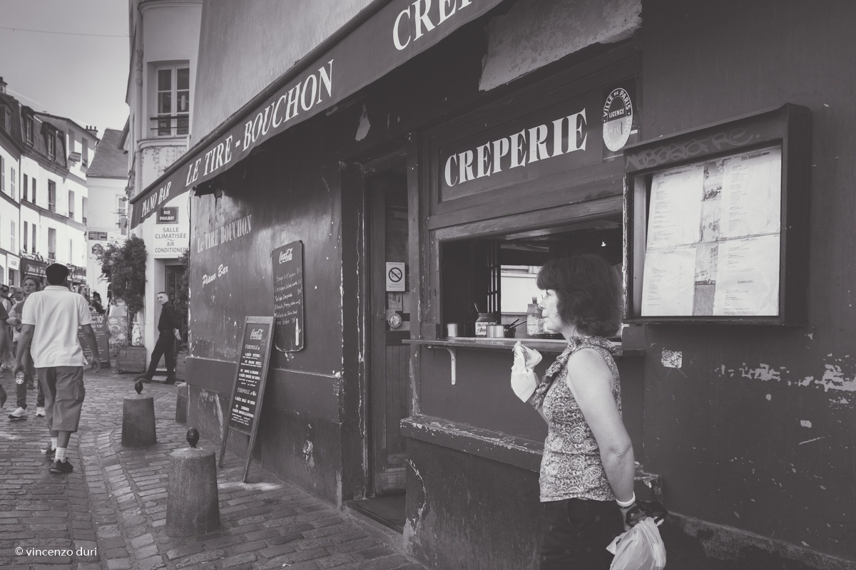 Quartiere di Montmartre con crèpe