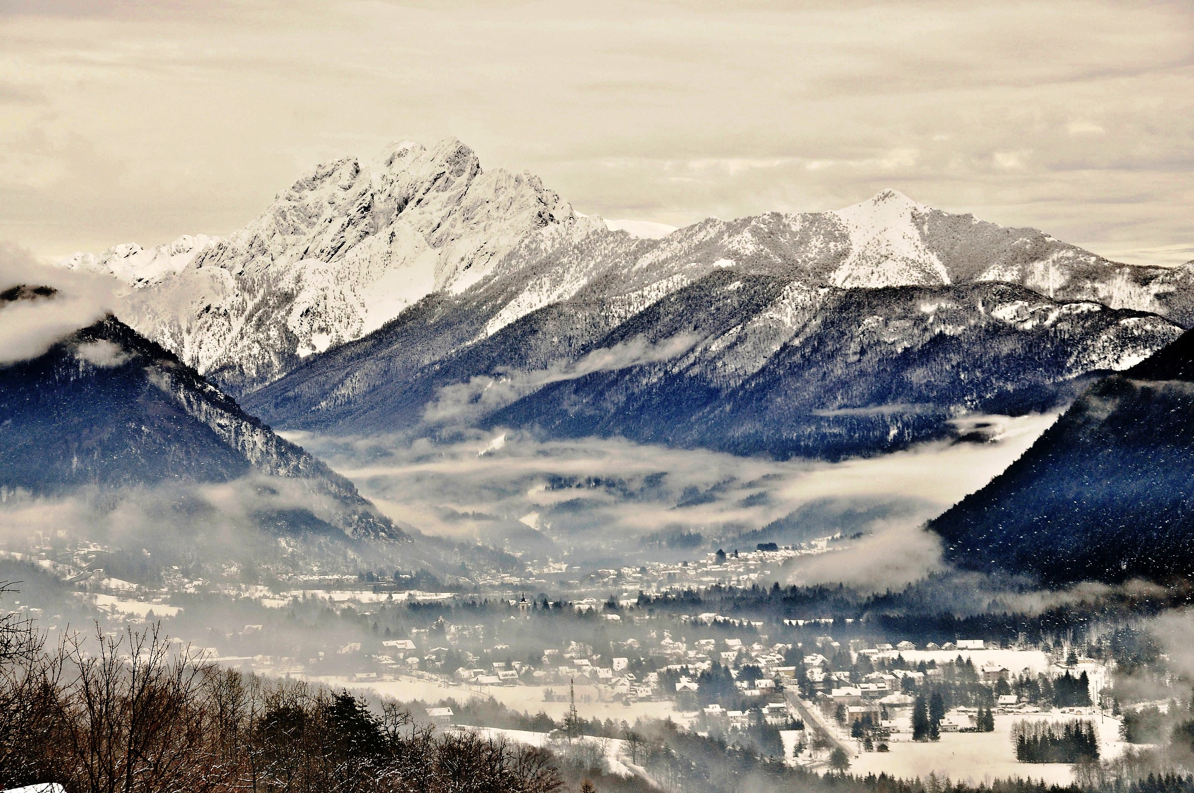 Nebbia in Valle Vigezzo