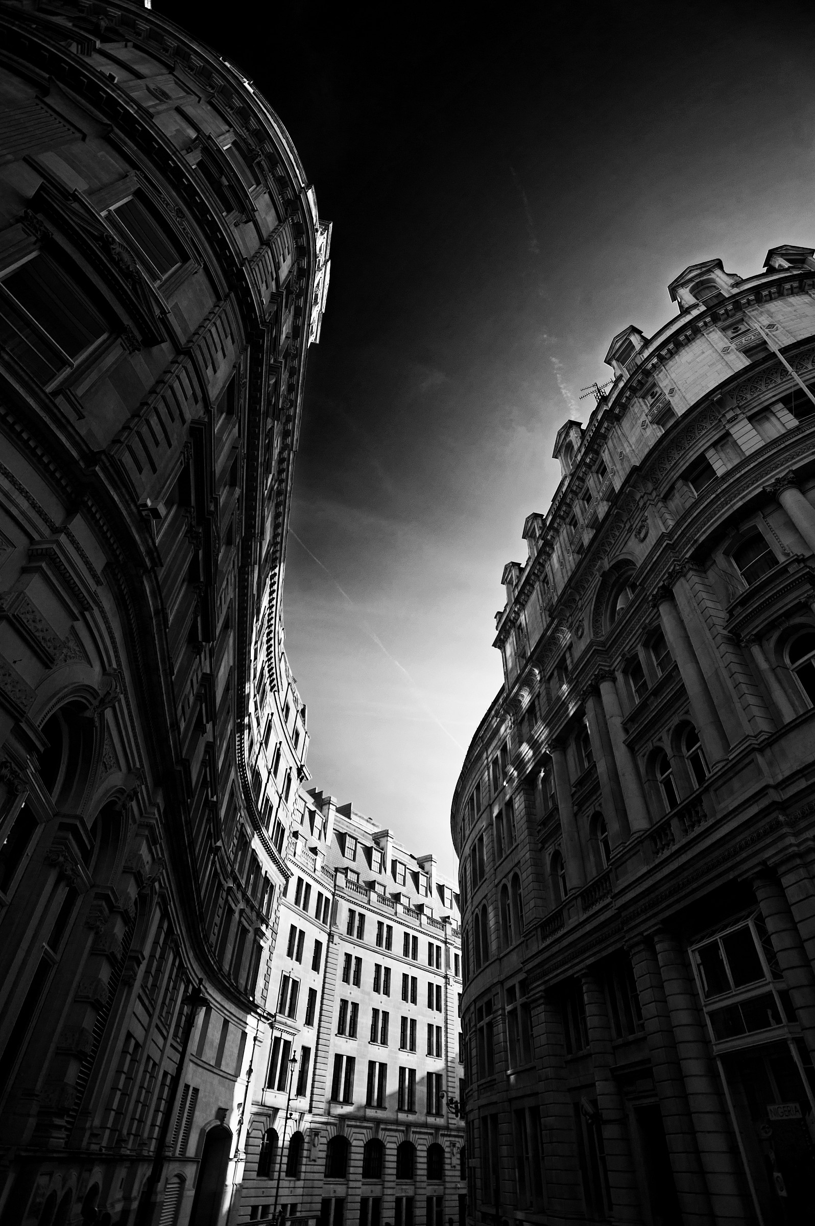 London's Architectural Curves
