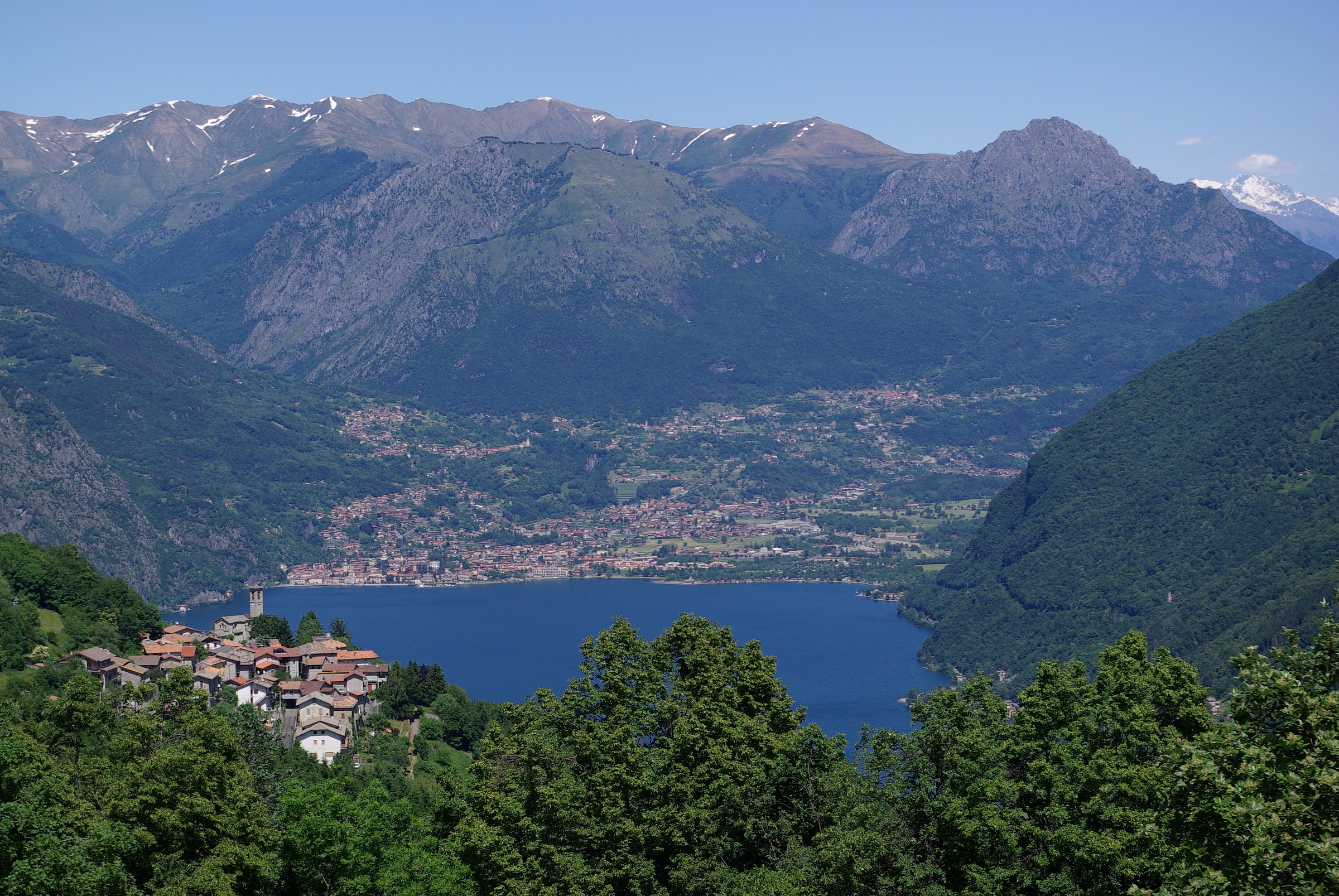 Veduta lago Ceresio  da Lanzo D'Intelvi.