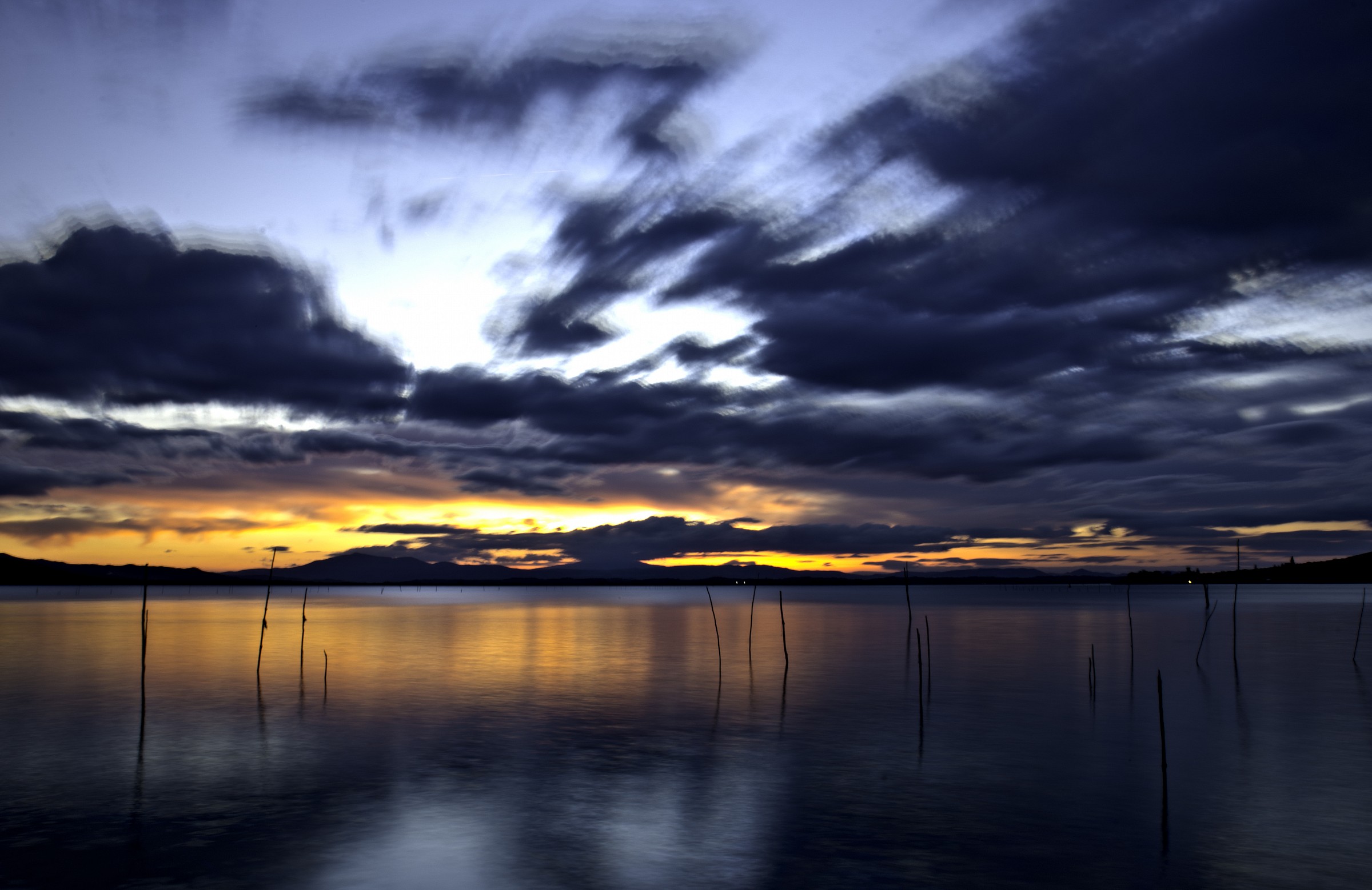 6 scatti uniti in viraggio hdr