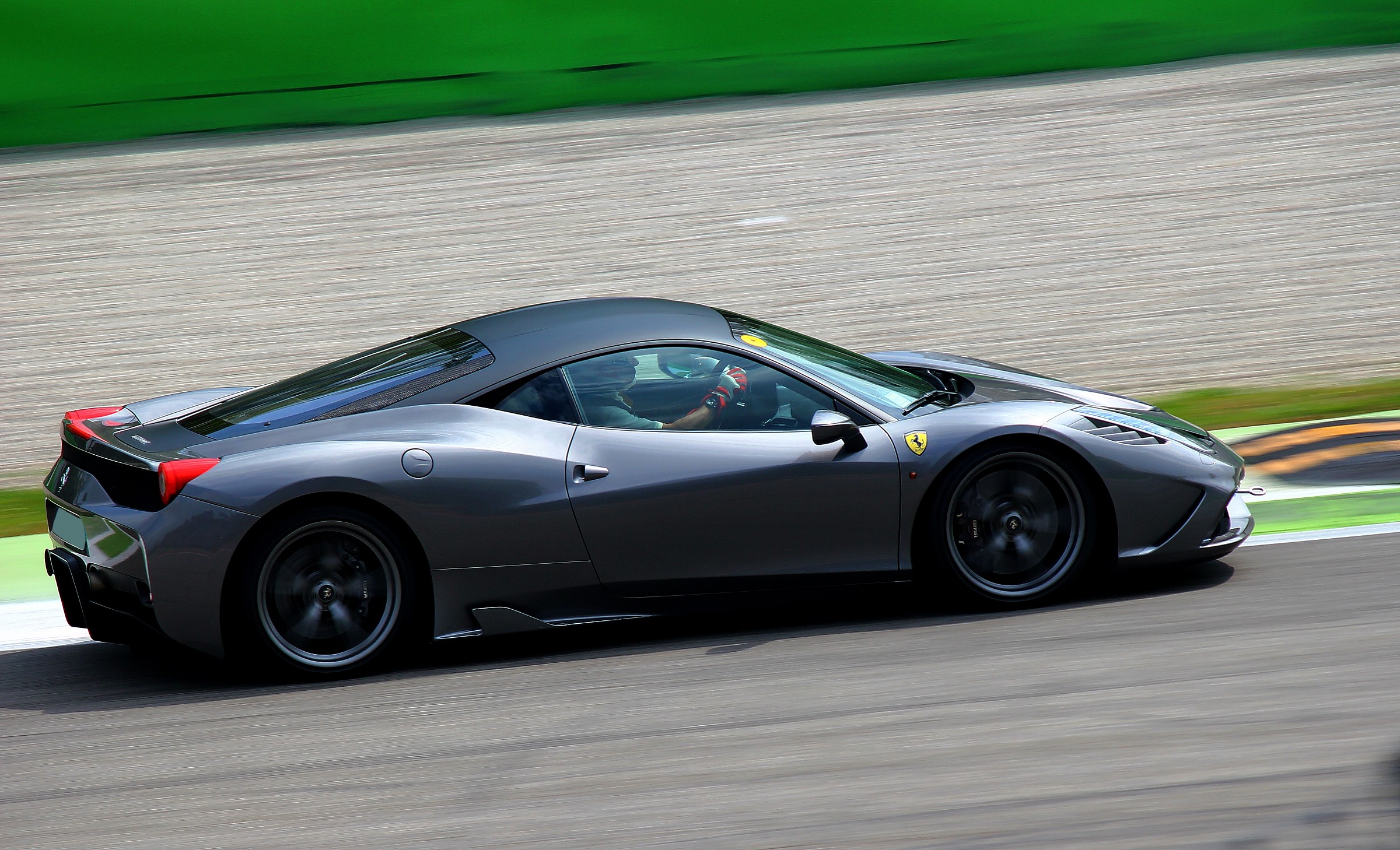 Colori & Riflessi Al Ferrari Challenge