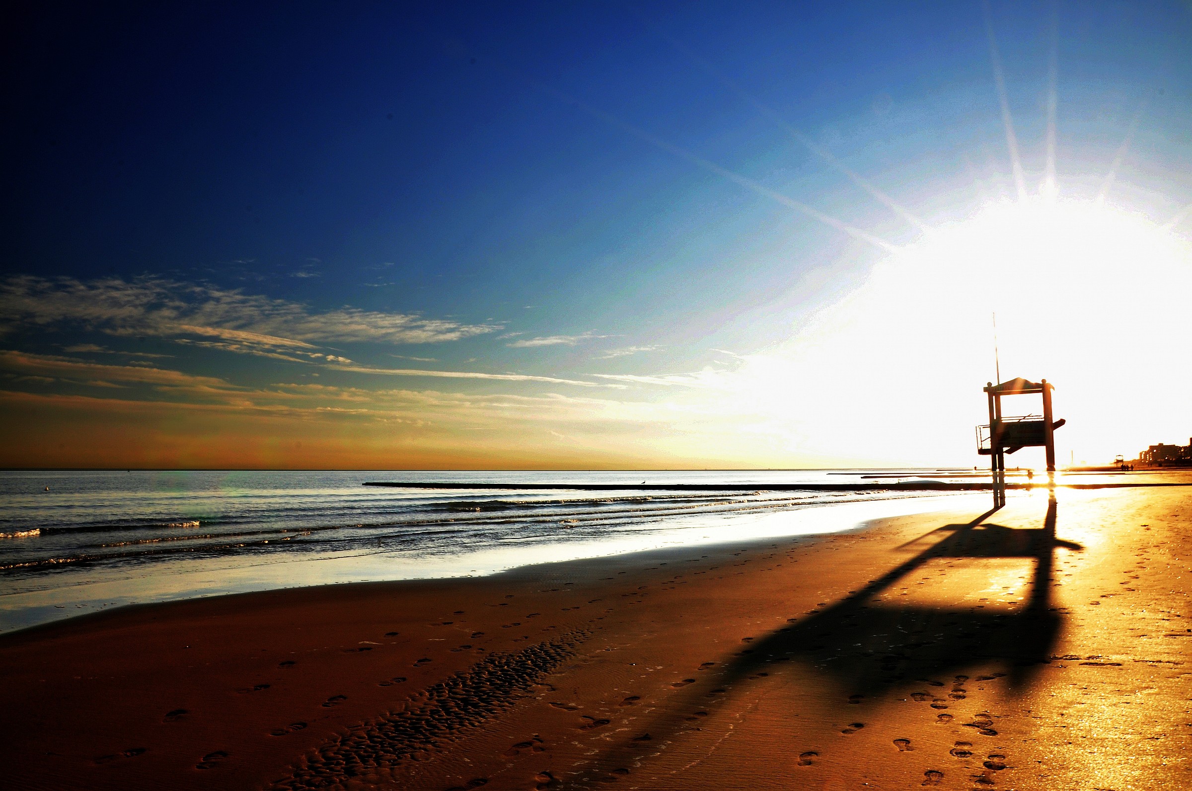 The time of long shadows