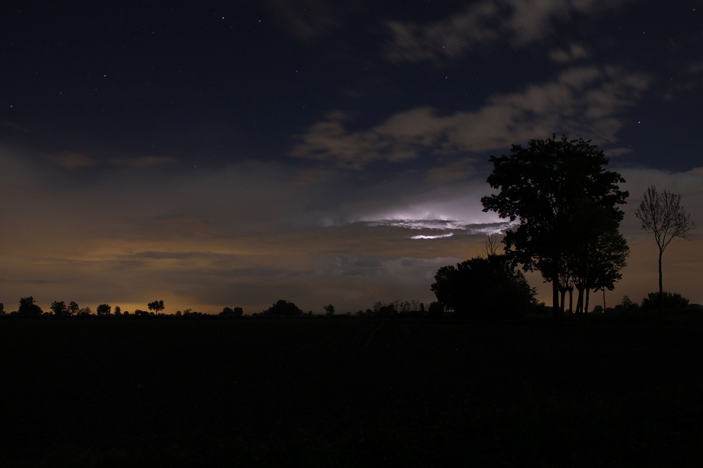 fulmini all'orizzonte