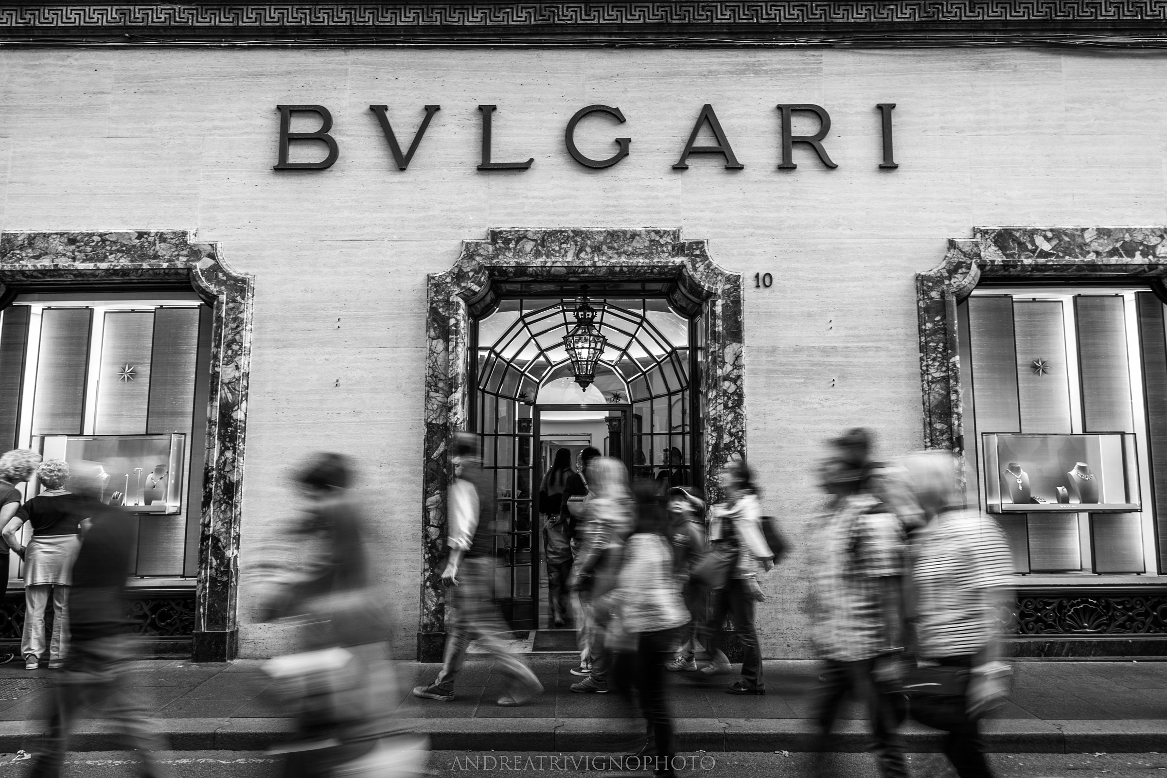 For only few Intimates