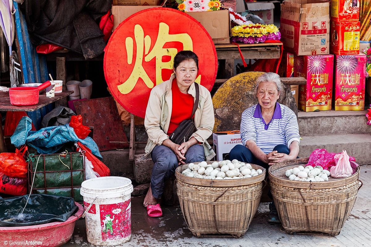 Cina, mercato in strada