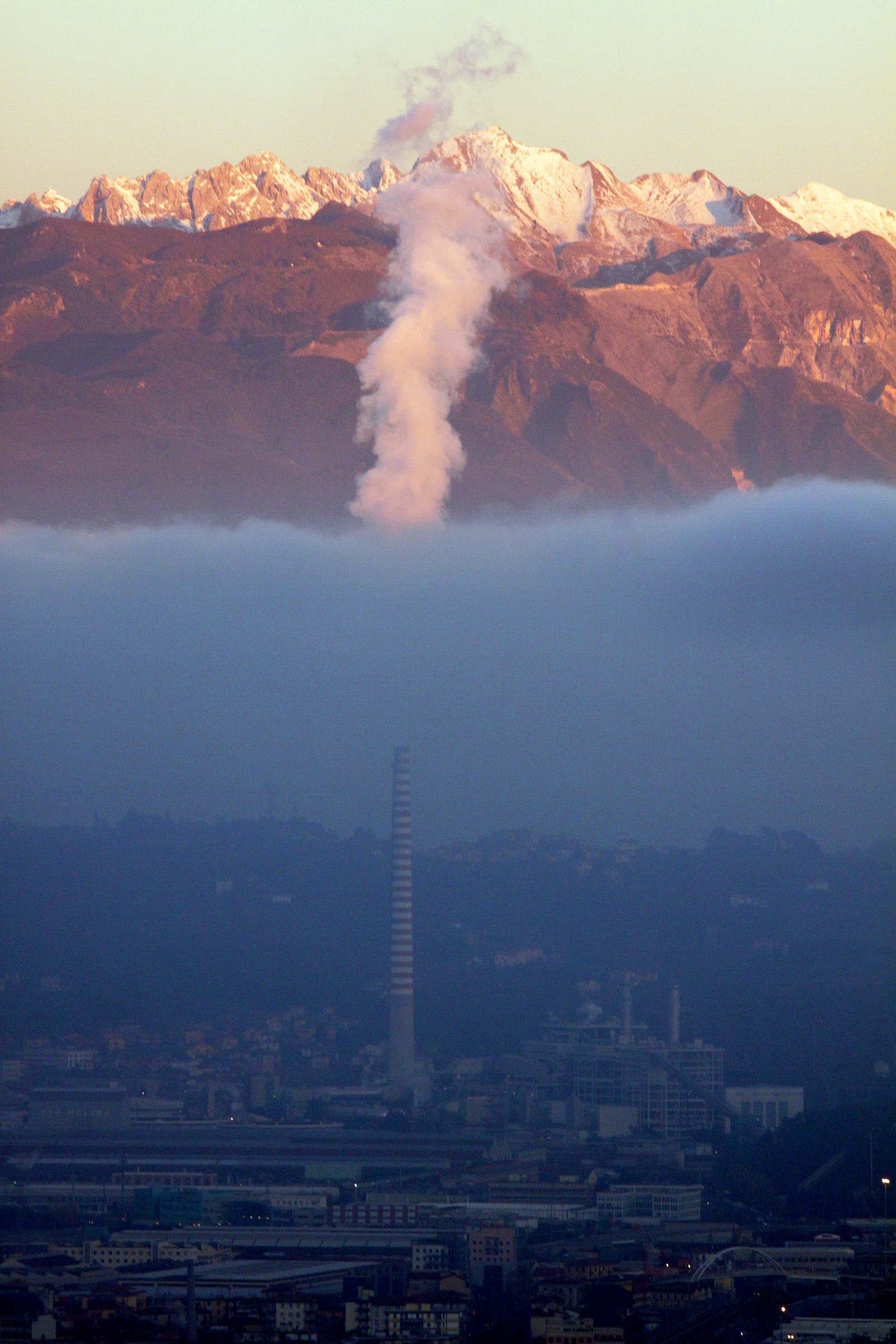spero nell'uso di molte tegole fotovoltaiche- da casa