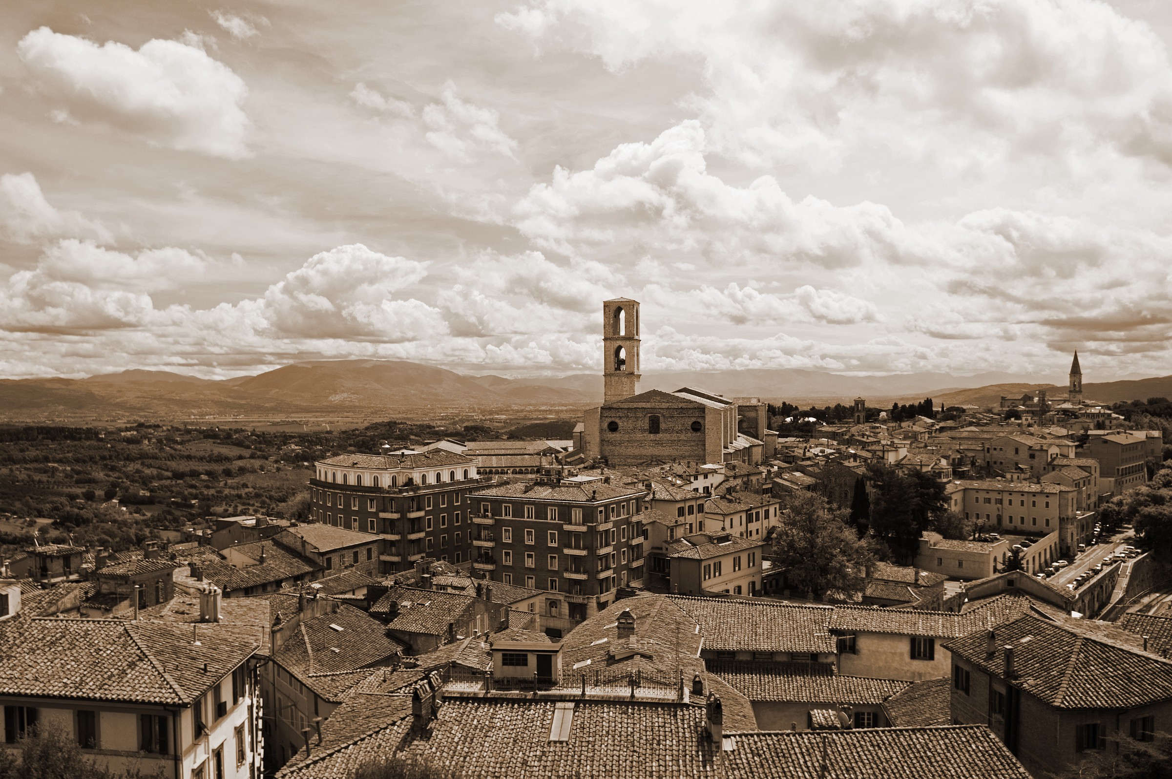 Temporale in arrivo sopra Perugia