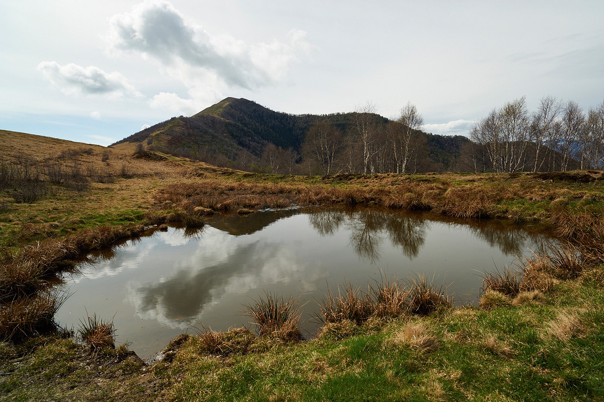 Monte Croce di Muggio riflesso