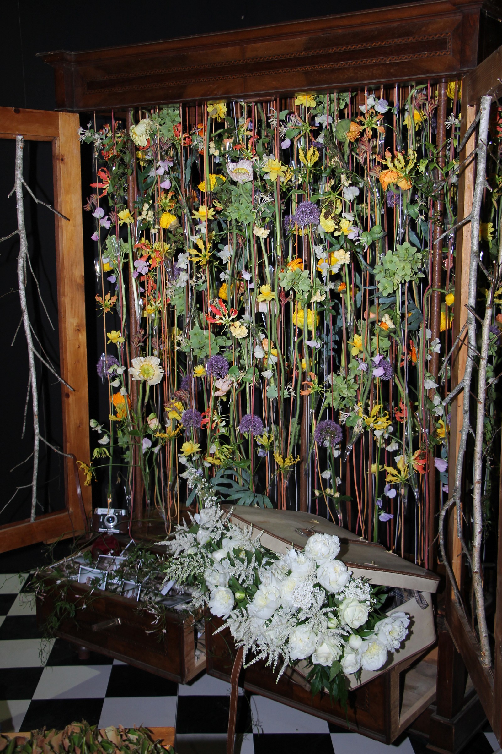 armadio di fiori e ricordi