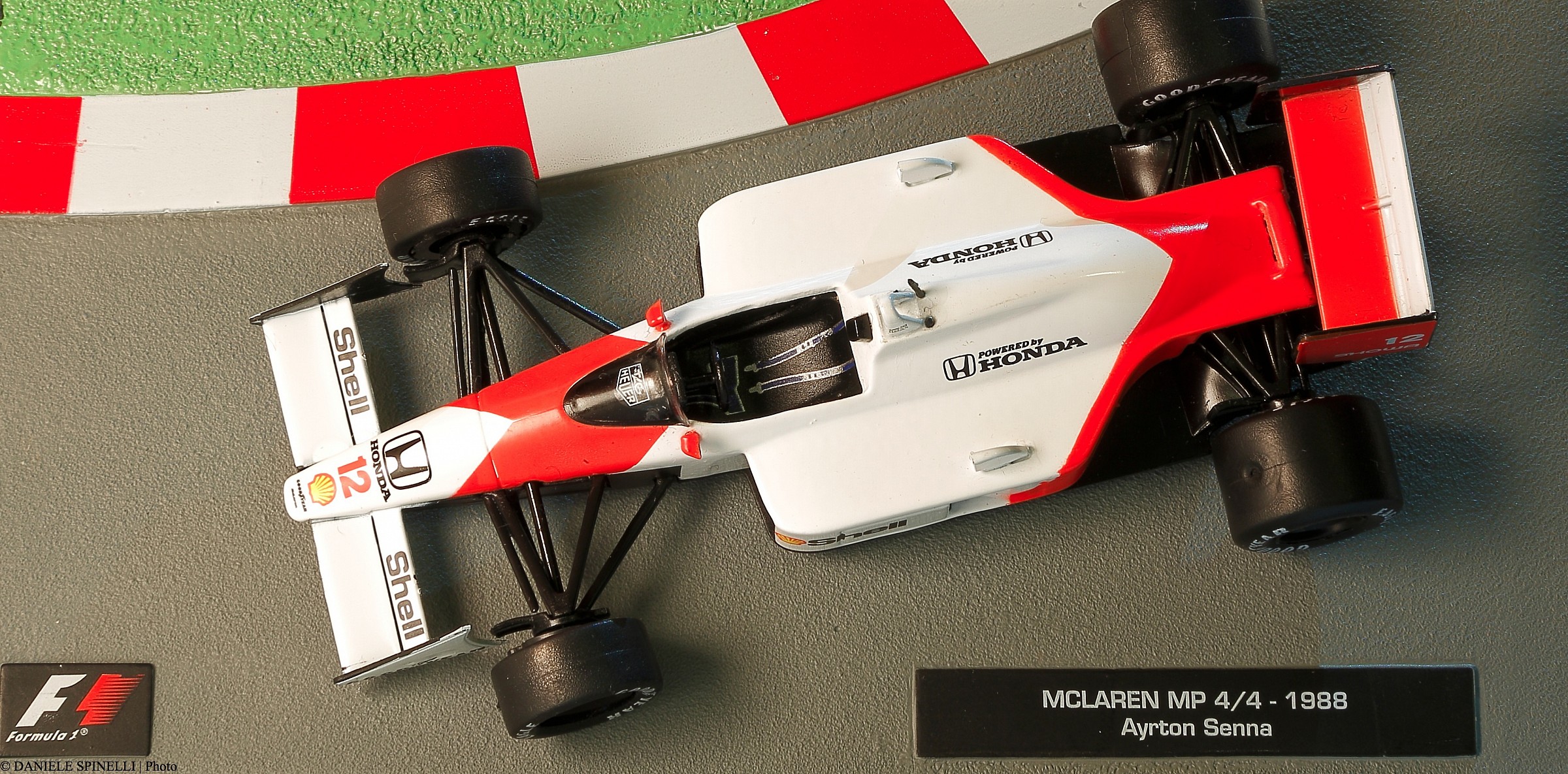 ayrton senna - McLaren MP 4/4 1988