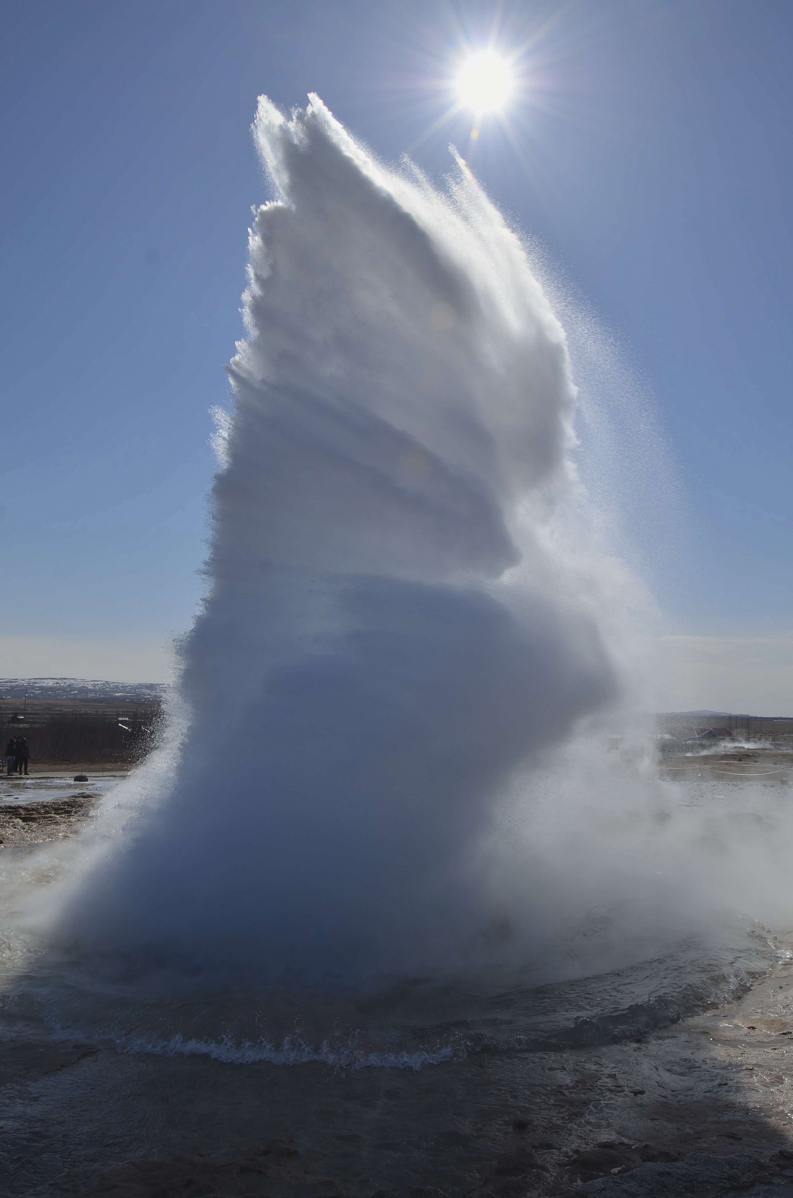 Isanda 2015 Geyser