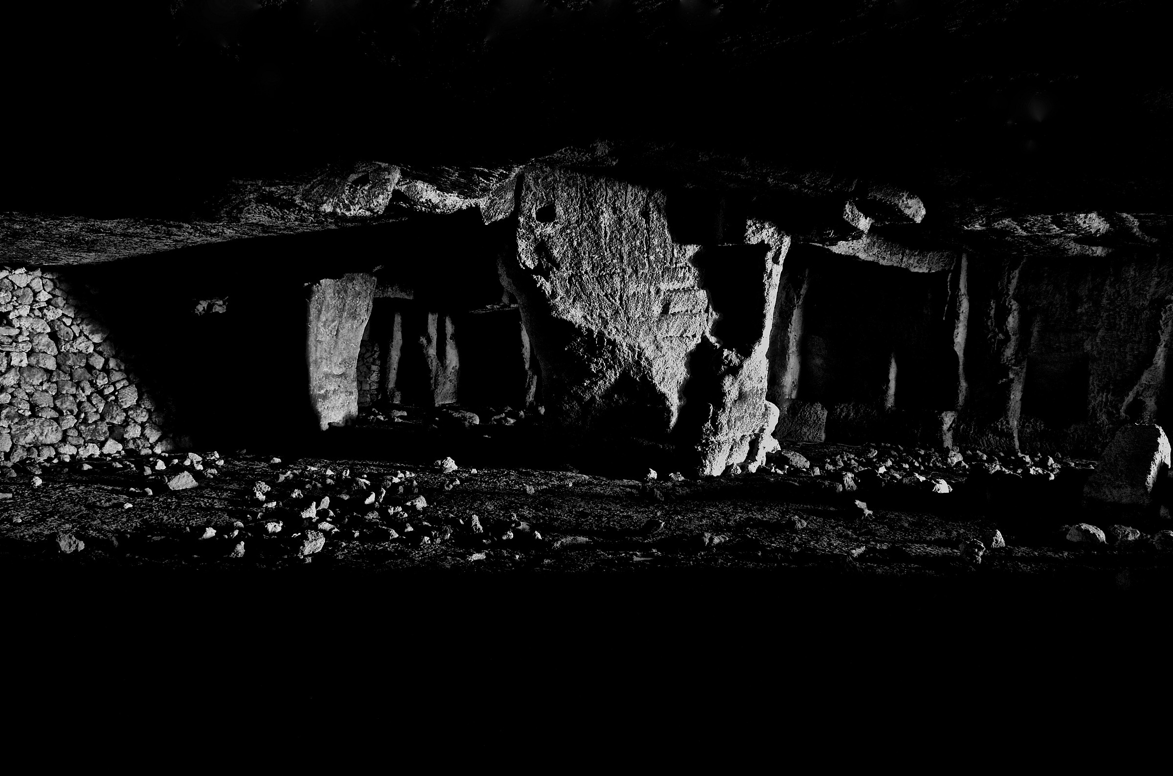 Maze of light and shadow