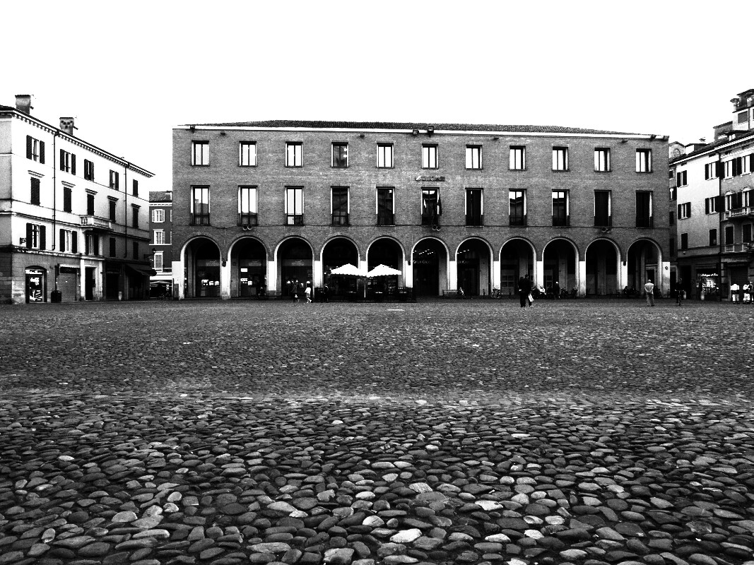 postcards from Modena