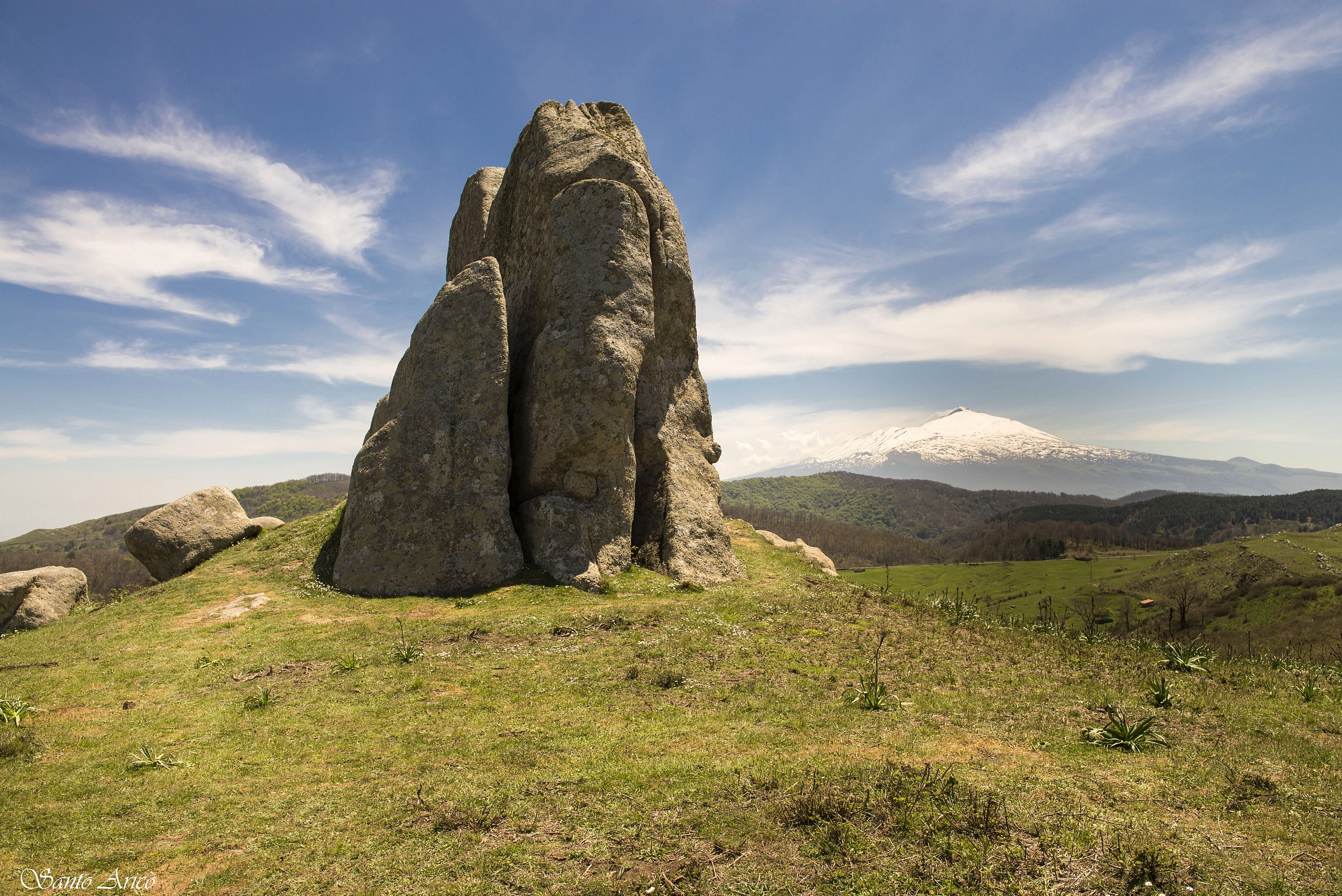 Megaliths dell'argimusco Montalbano elicona, Sicily