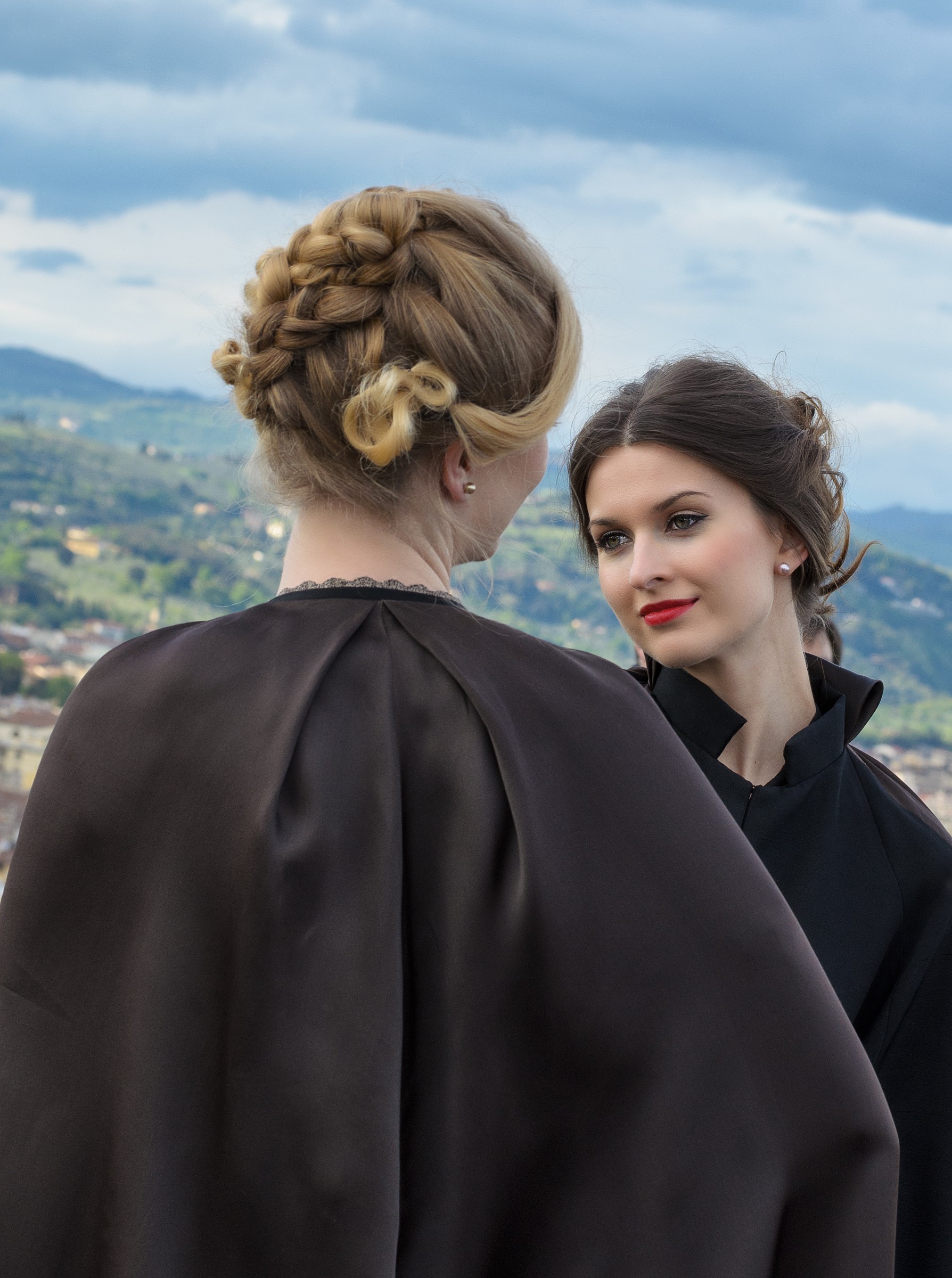 due modelle pipistrelle... :)