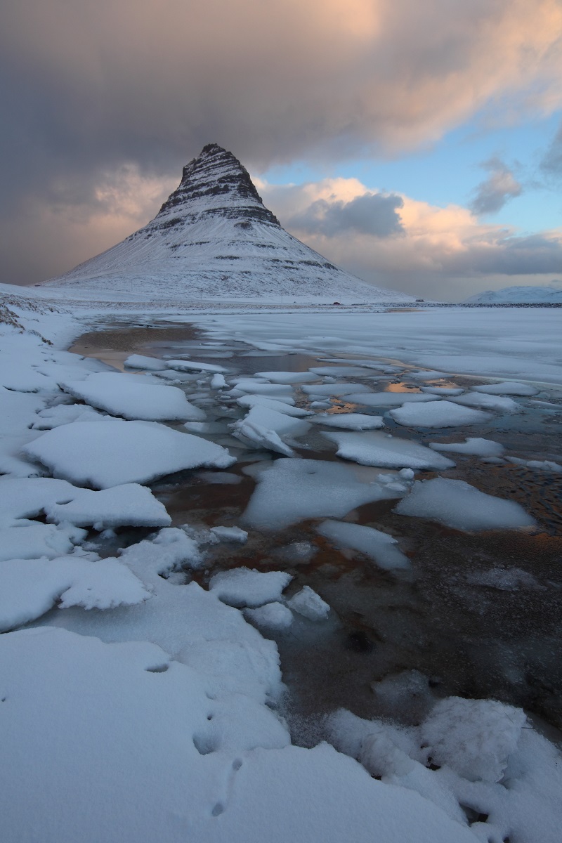 Kirkjufell (Iceland)