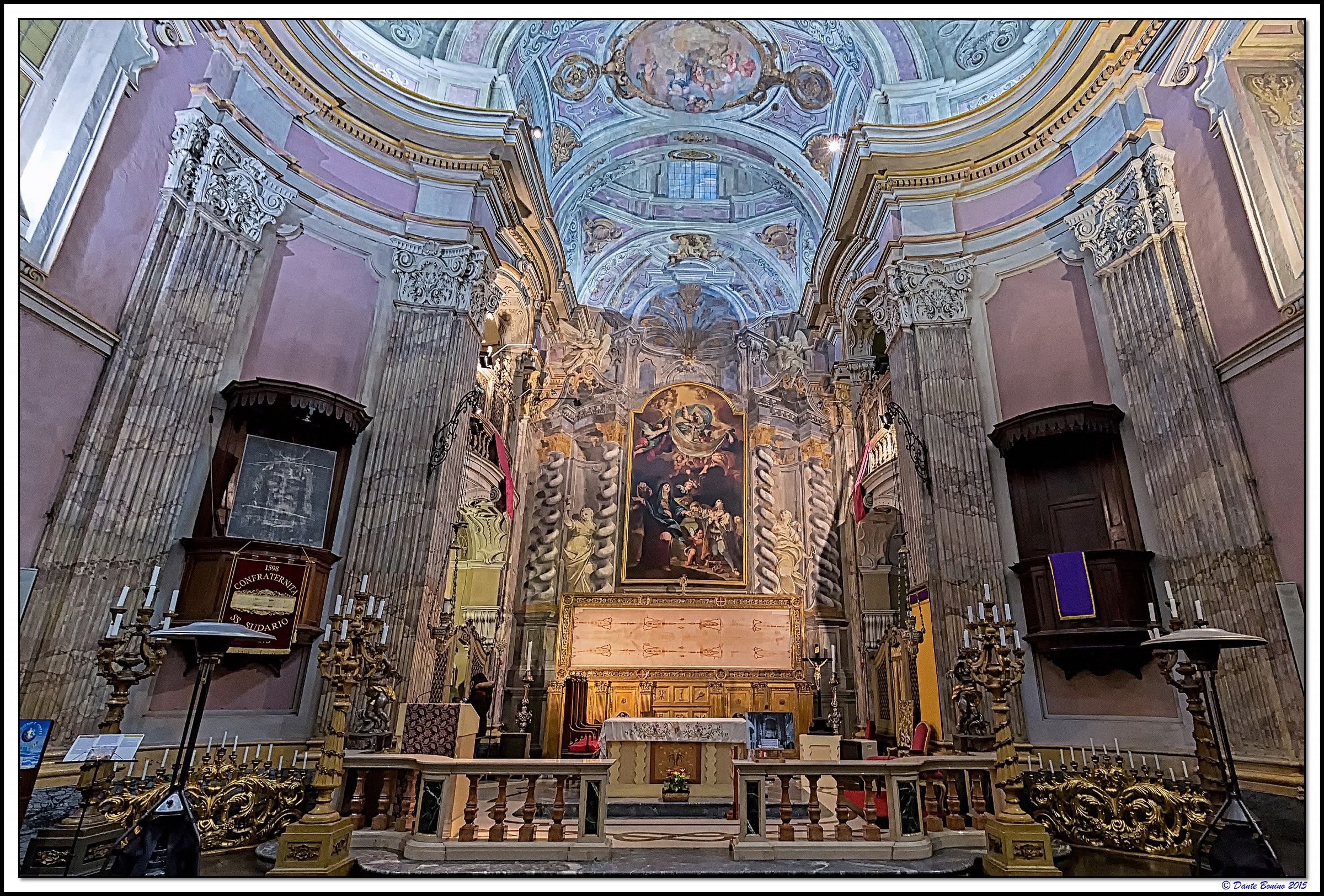 Church of SS. Shroud: Altar