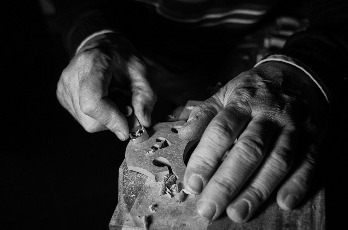 The tread of his jumper