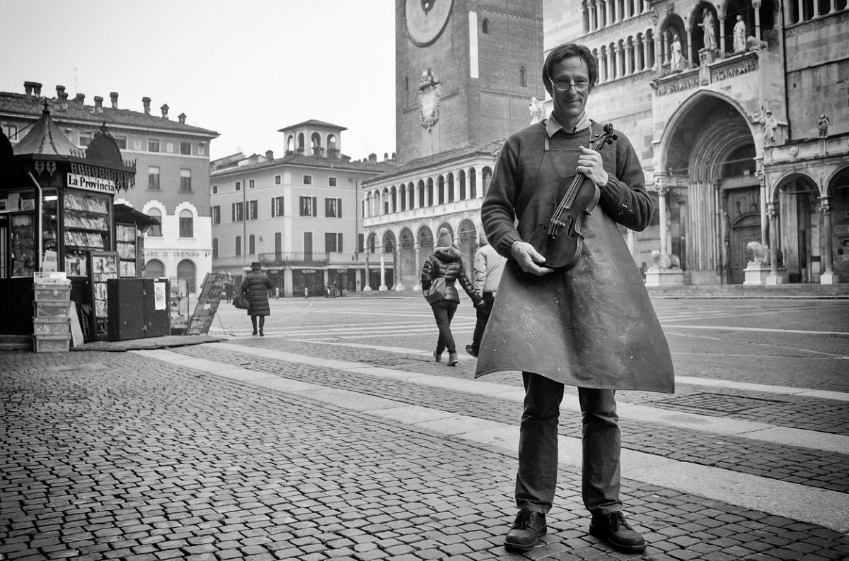 The violin maker of Cremona