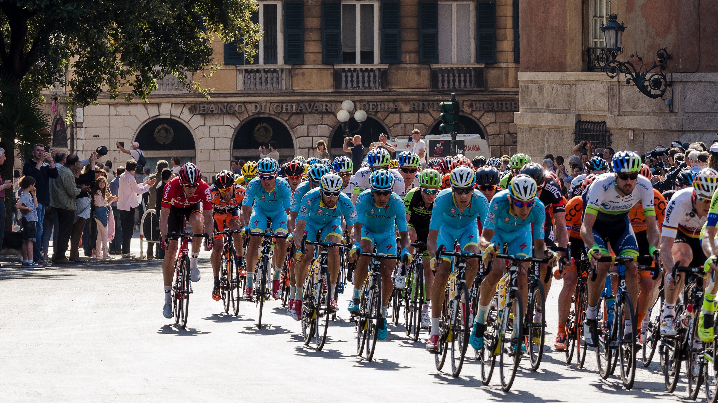 L'Astana a Genova tappa 2