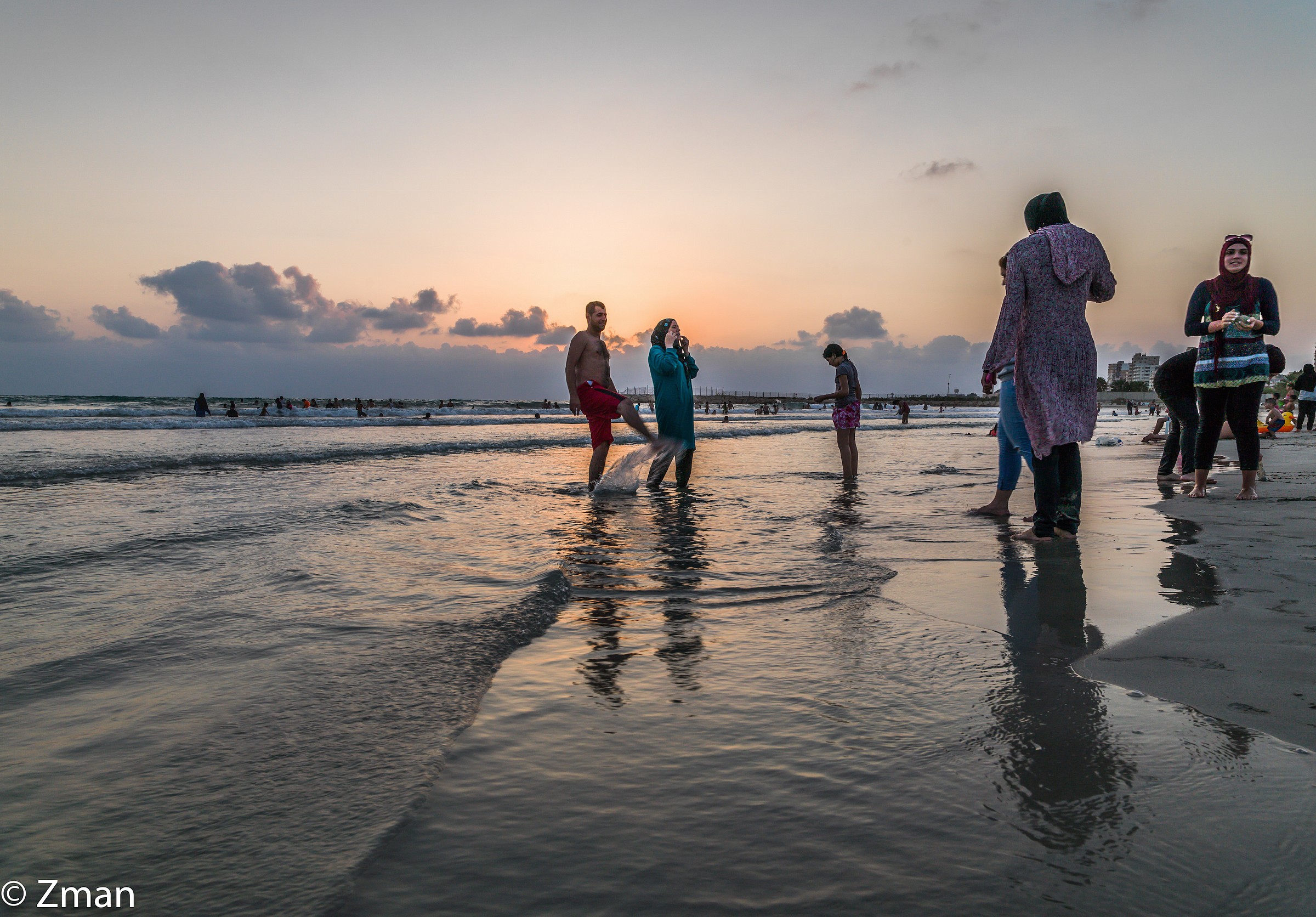 A Day on the Beach in Tyr