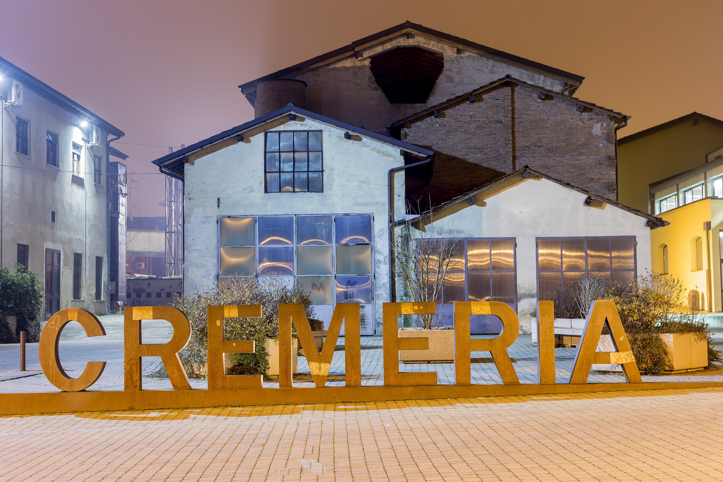 Cremeria di Cavriago by Night
