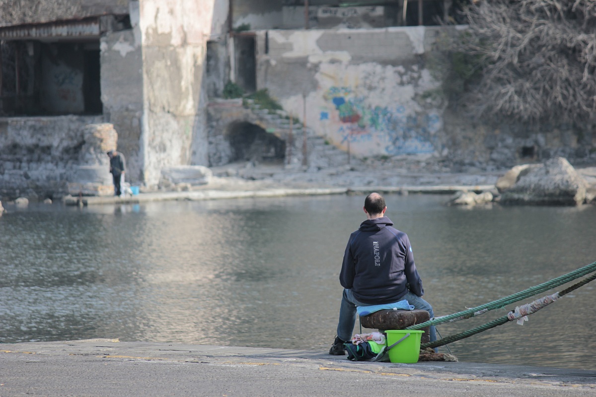 bait bas @ @ @ @ @ or