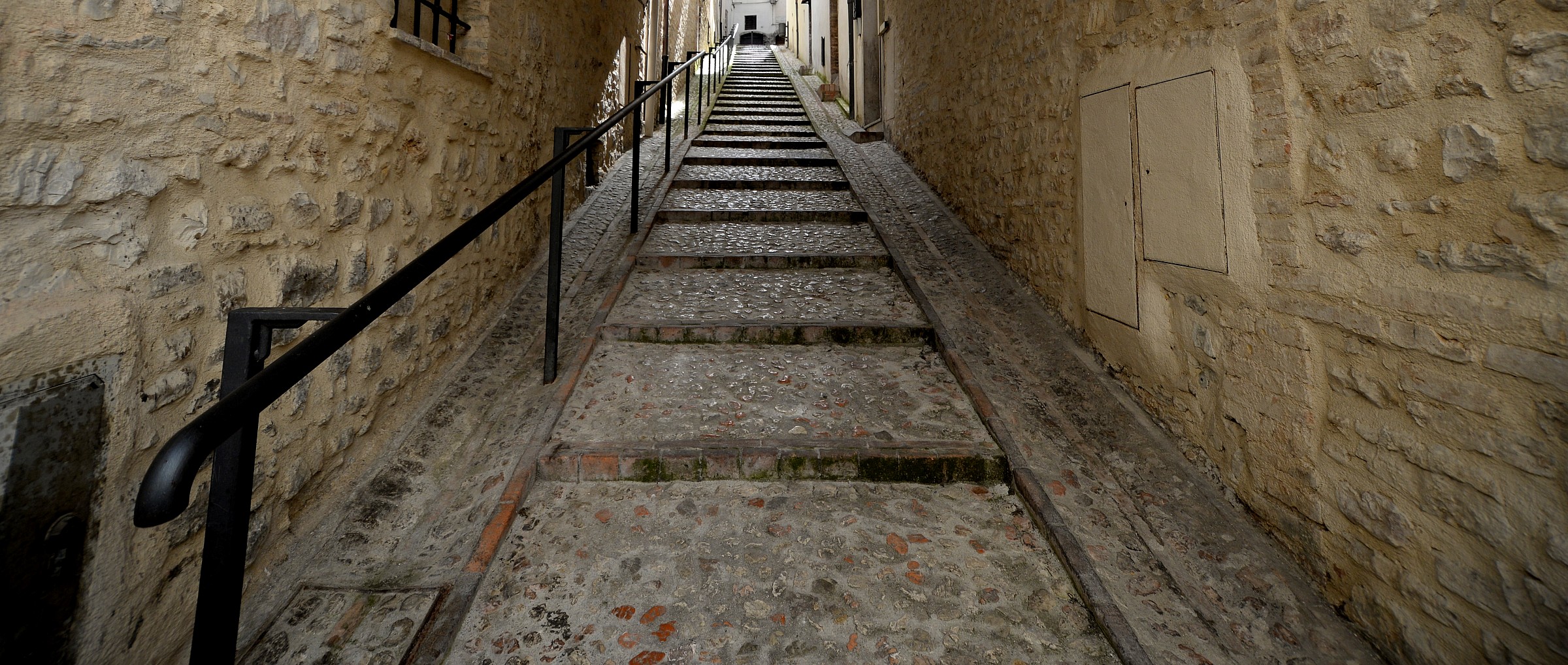 Spoleto, alley