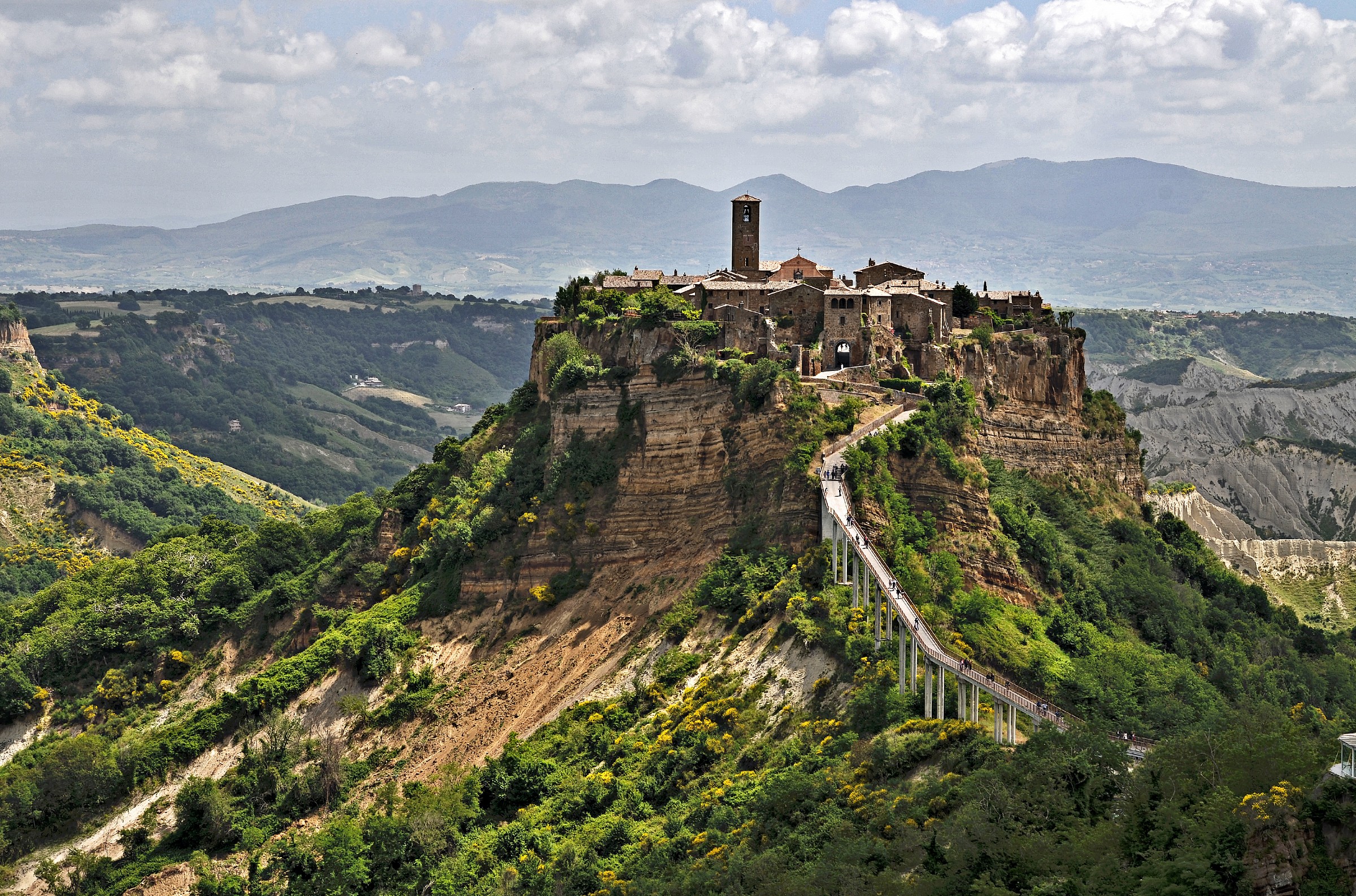 Civita di Bagnoregio HDR
