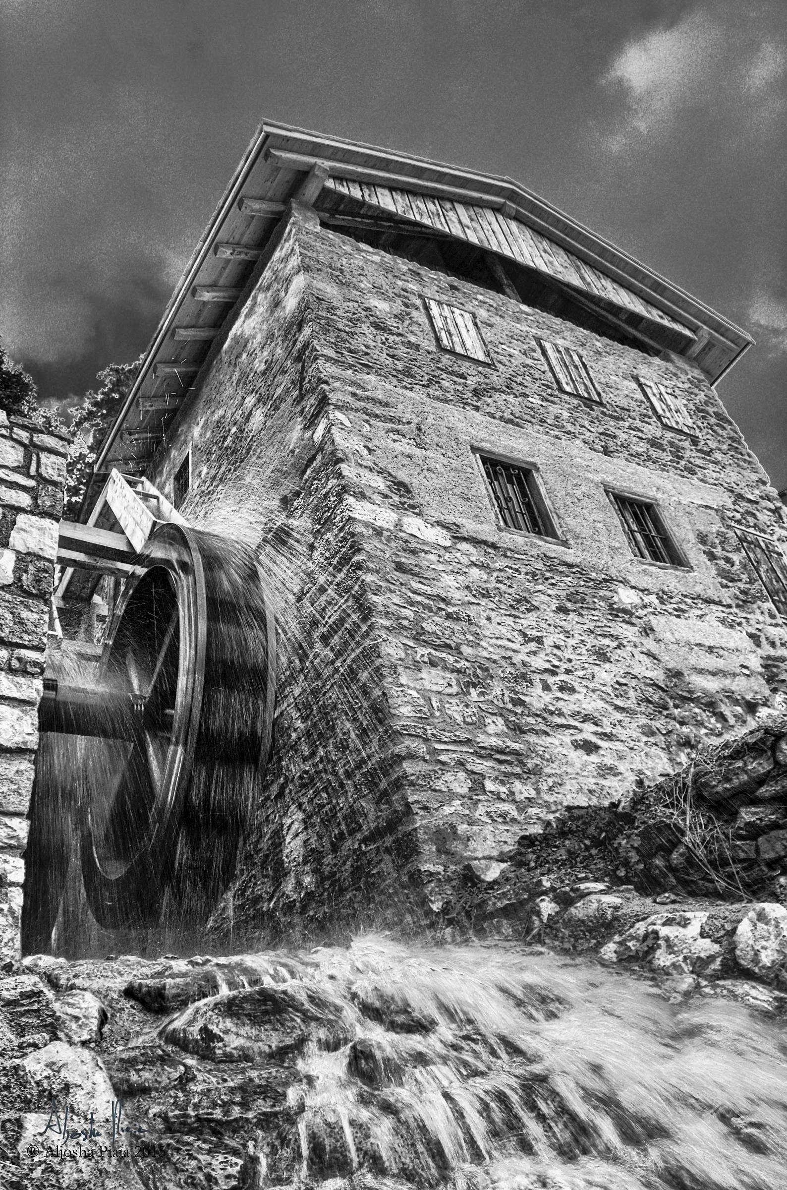 Antico Mulino Restaurato HDR B/N