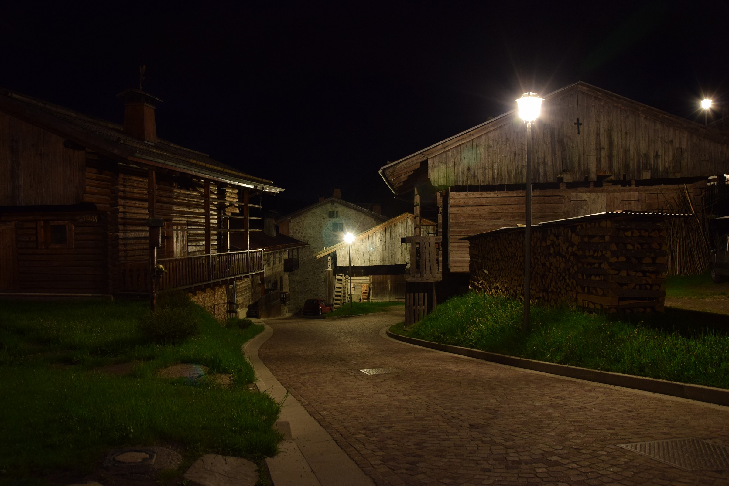 Sauris by night