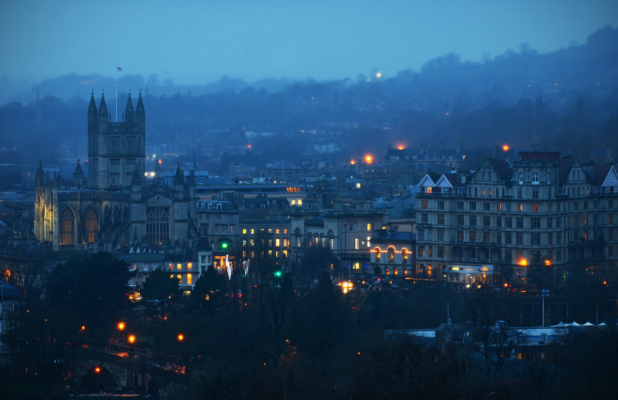 Bath Abbey, Dusk, winter