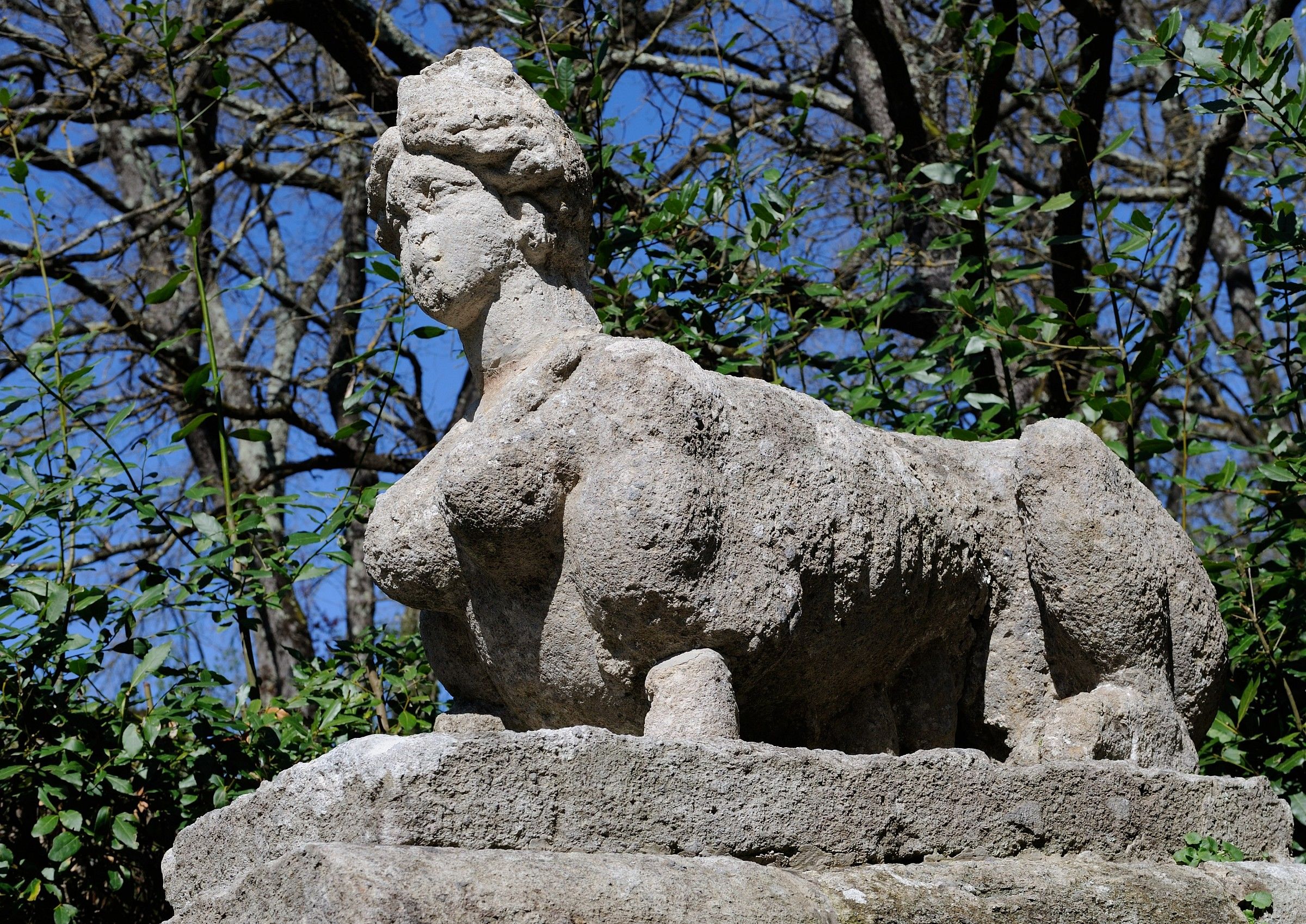 Bomarzo (Vt)-La Sfinge nel Parco dei Mostri