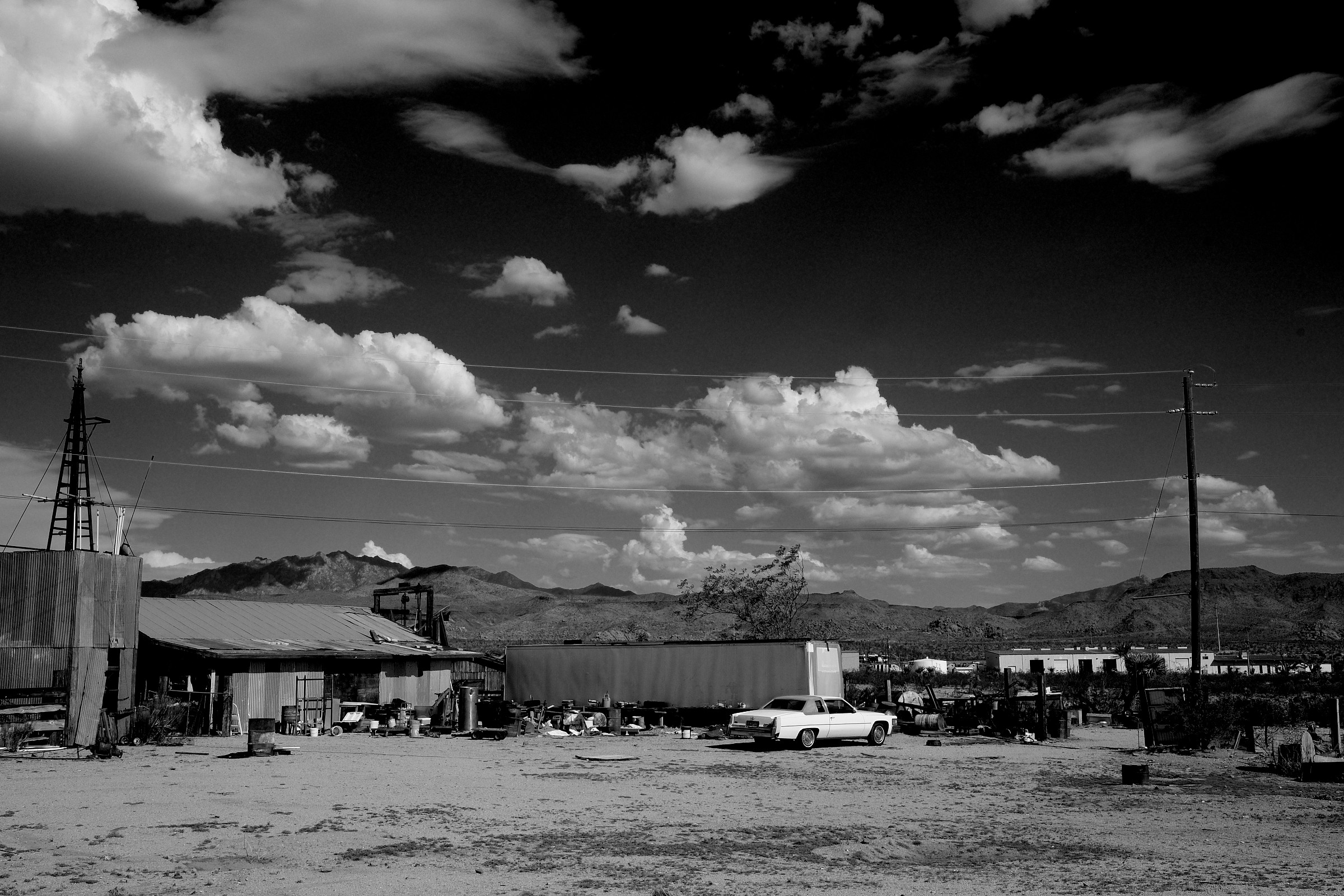 The white car, Arizona 2014