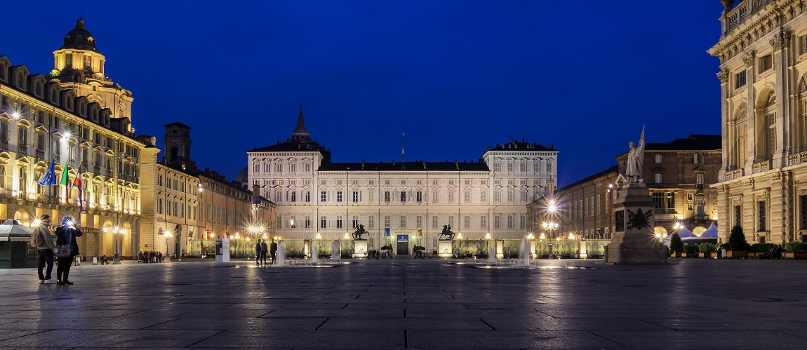Piazza Castello, Palazzo Reale