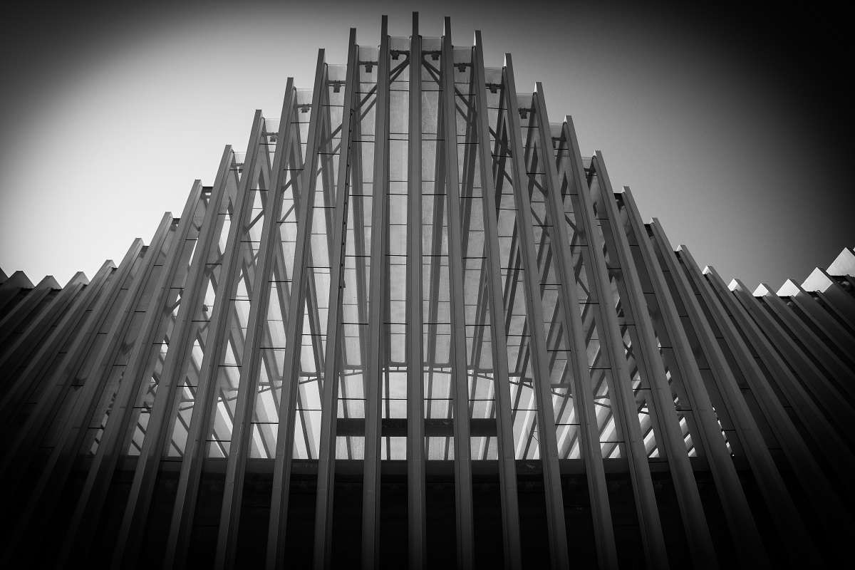 "cattedrale nel deserto"