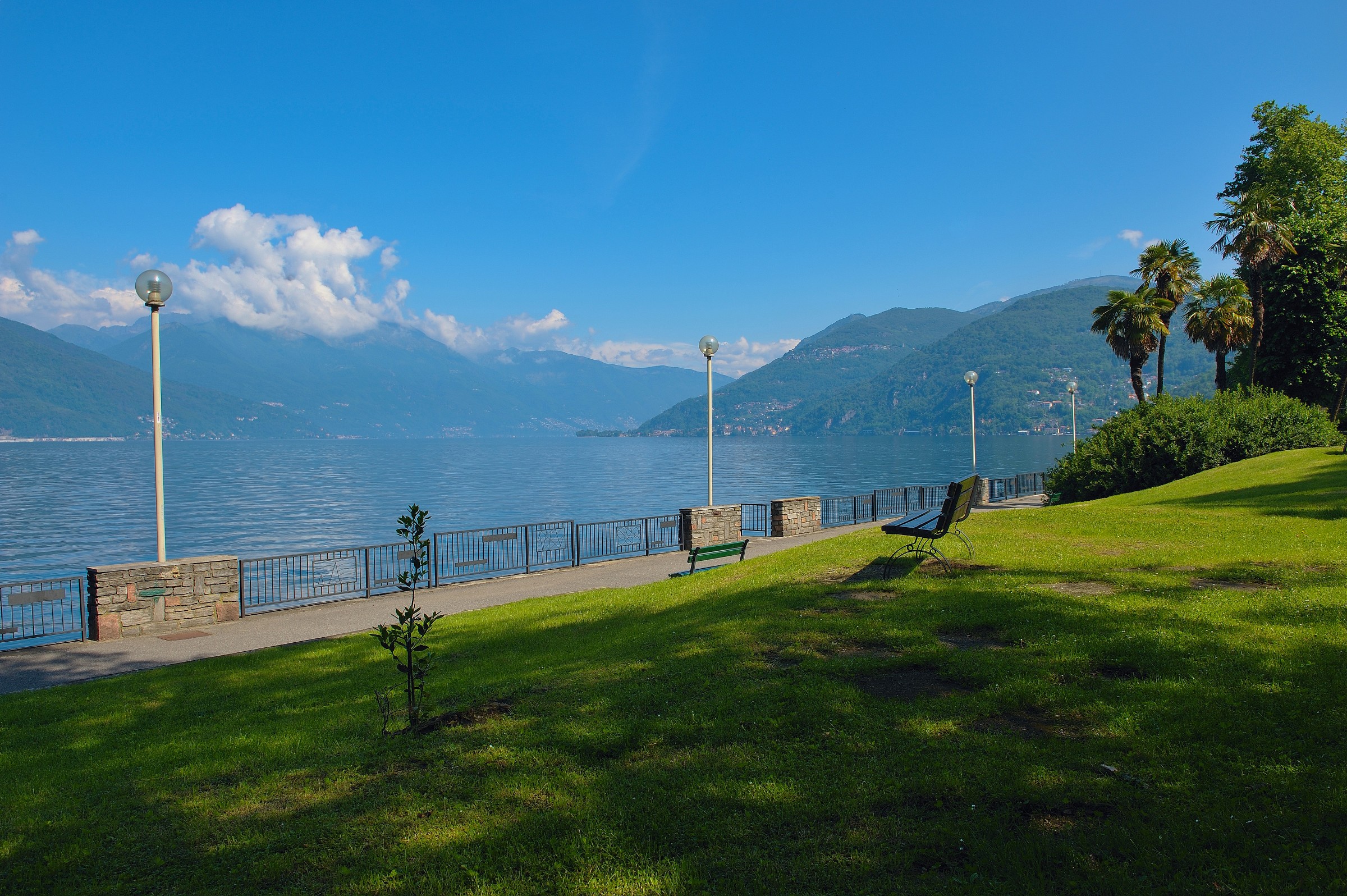 Lungolago Luino domenicale...