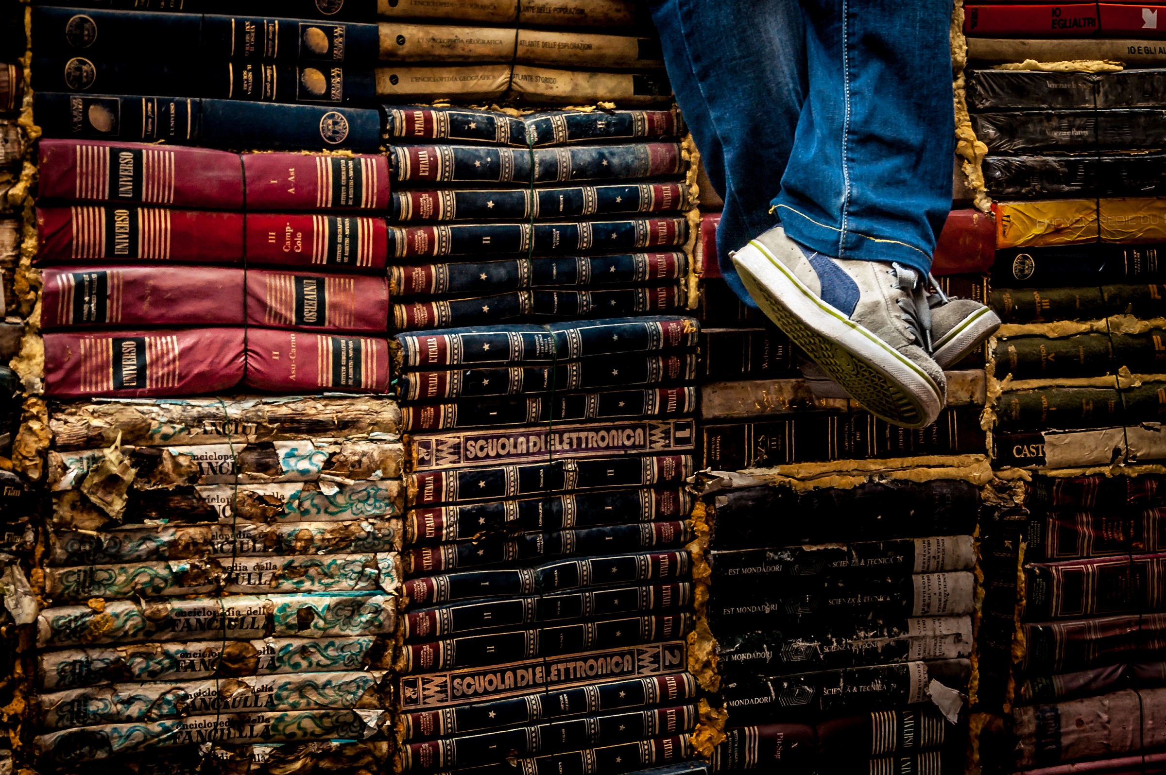 ... A library really special ...