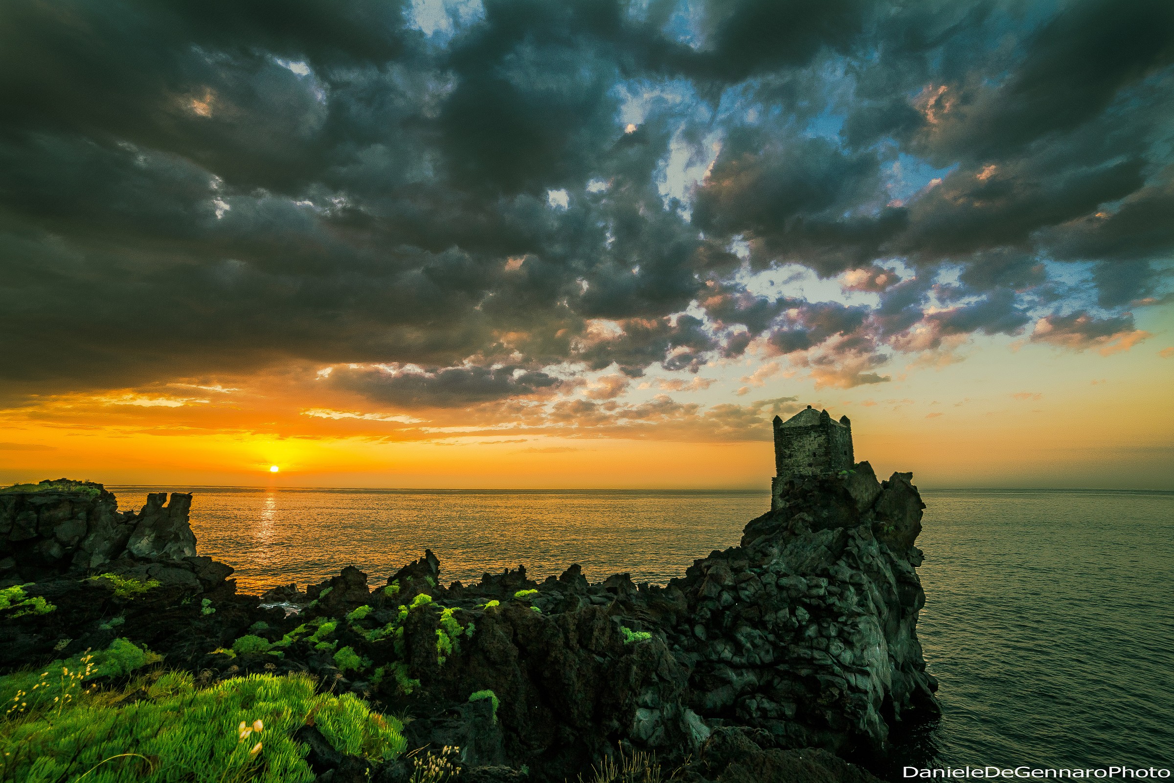 For those who, if they want to see the sun rise to the