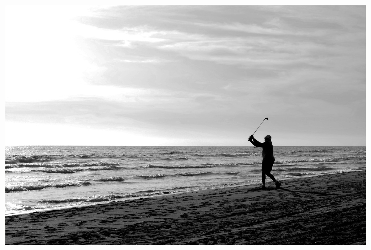 Golf at the beach