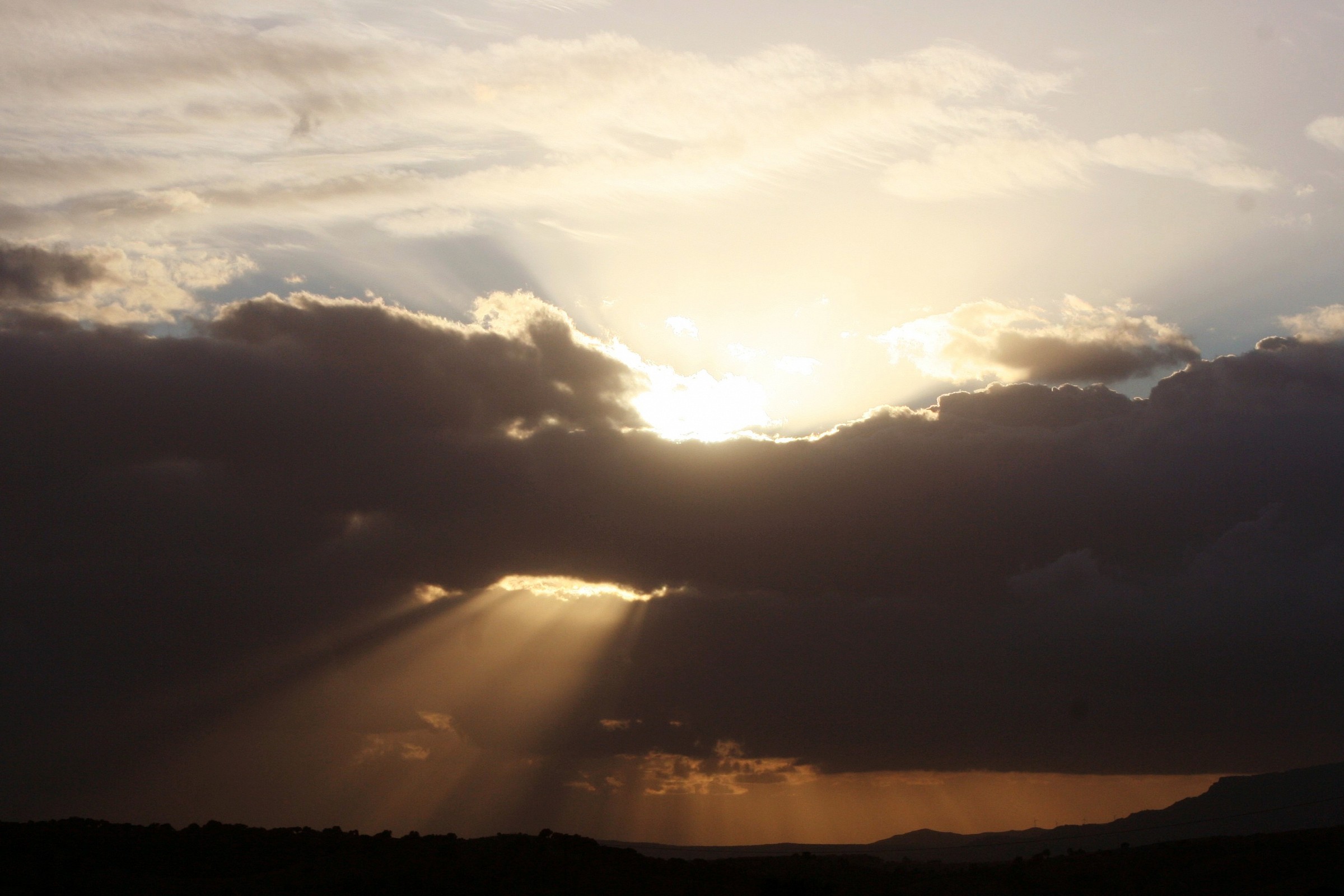 Explodes the sky ...